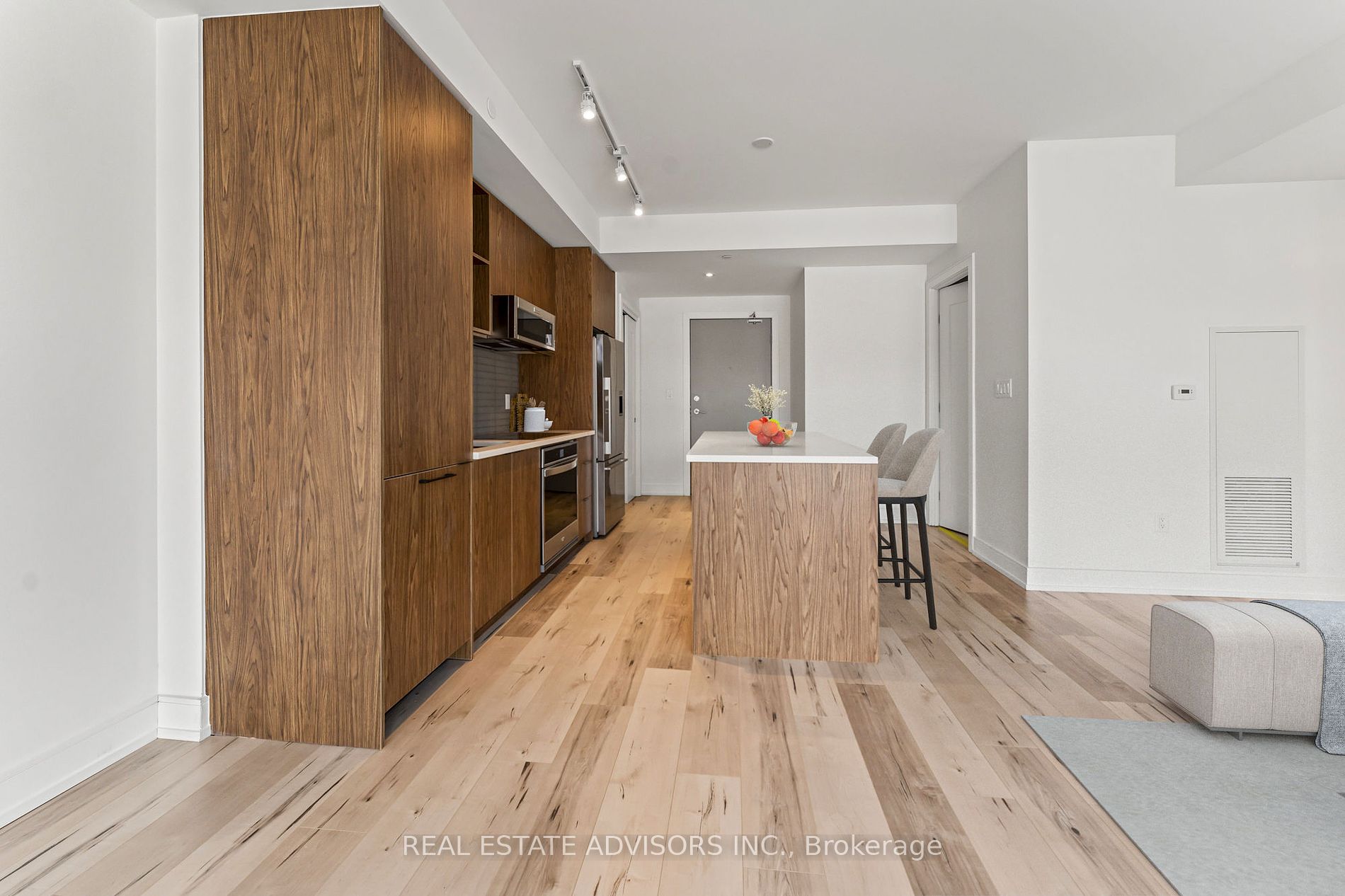 185 Dunlop Street E, #722