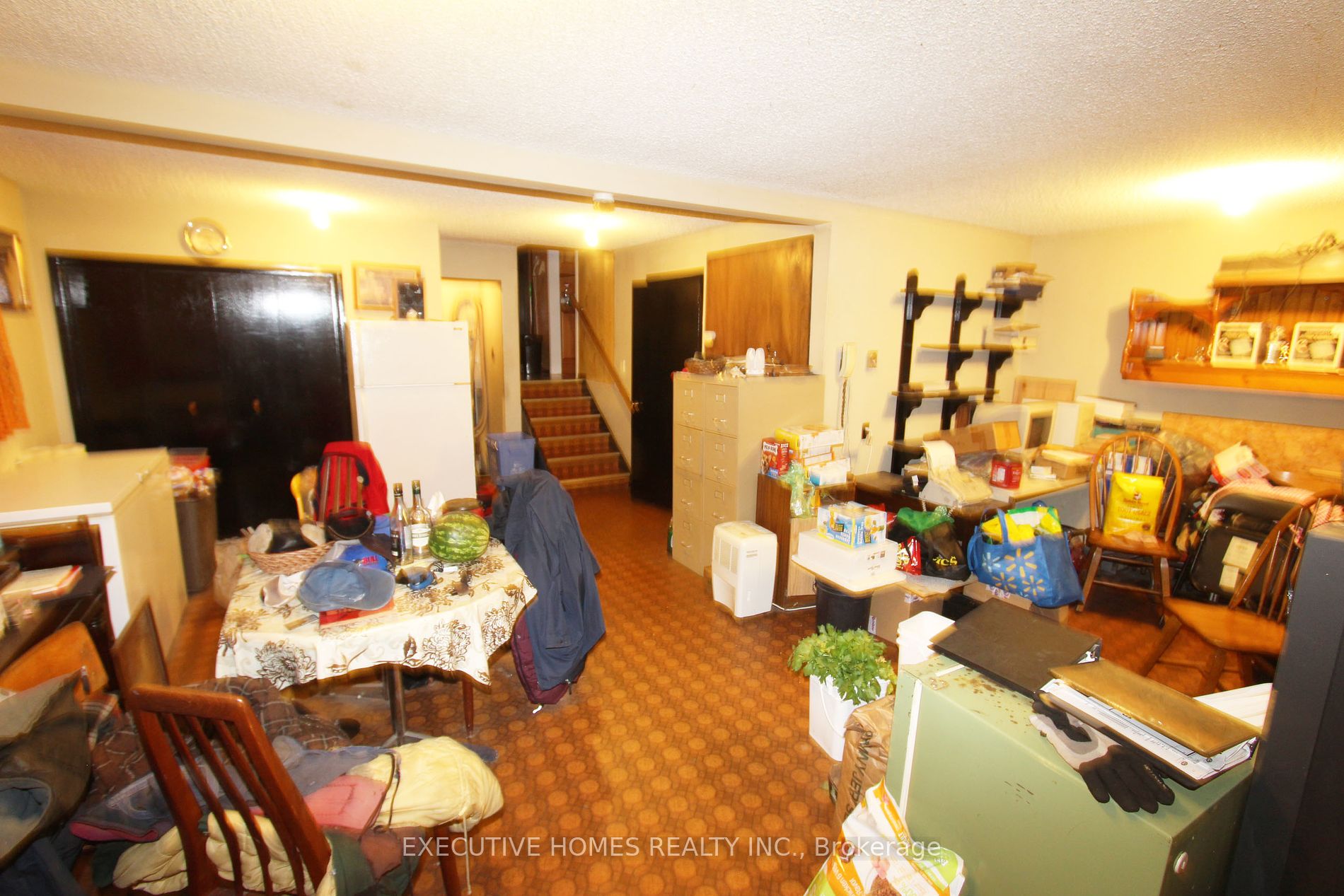 899 County Rd 6 N