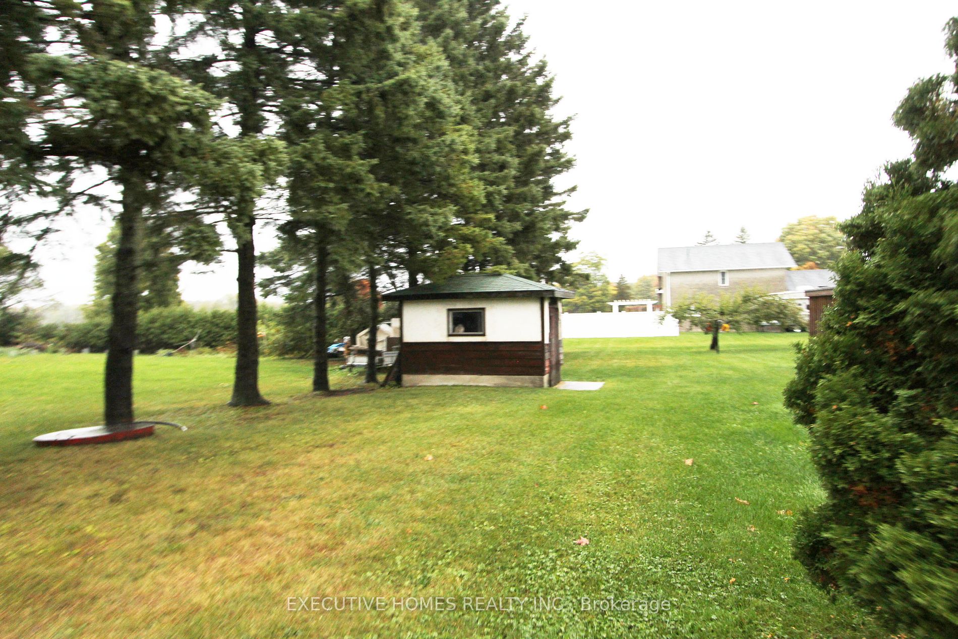 899 County Rd 6 N