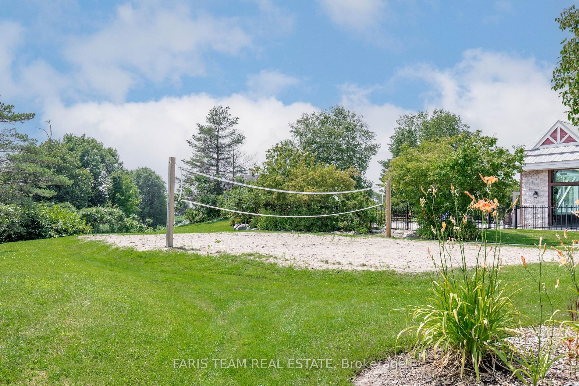 90 Highland Drive, #2232-33