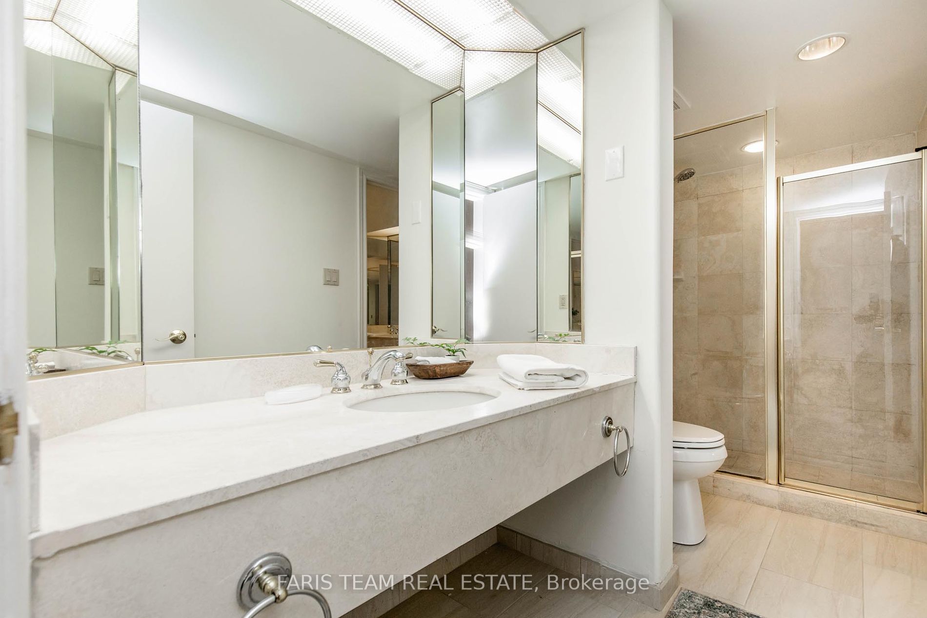 90 Highland Drive, #2232-33