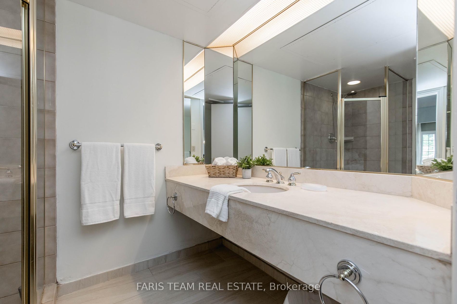 90 Highland Drive, #2232-33