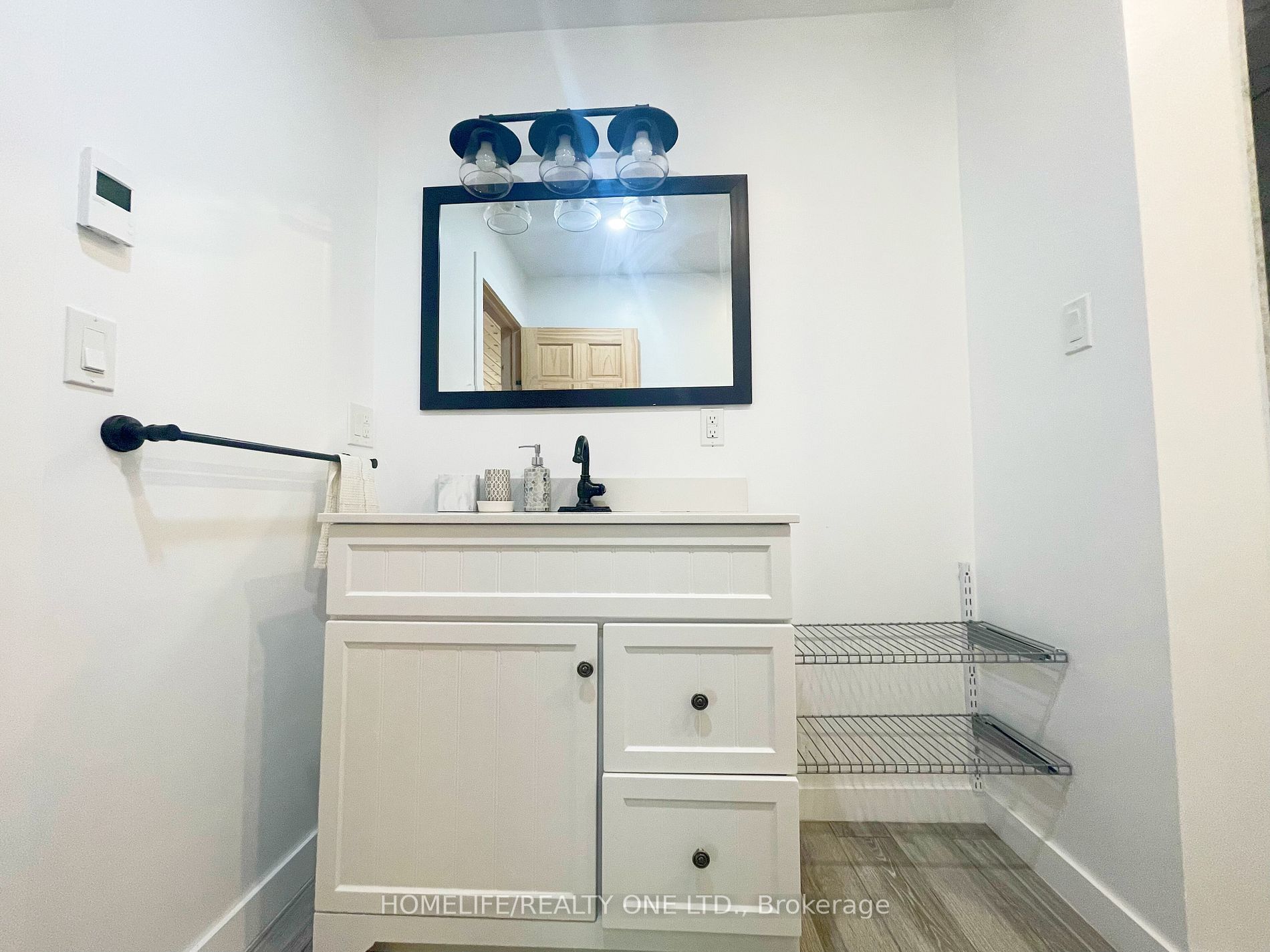 4055 Glen Cedar Dr