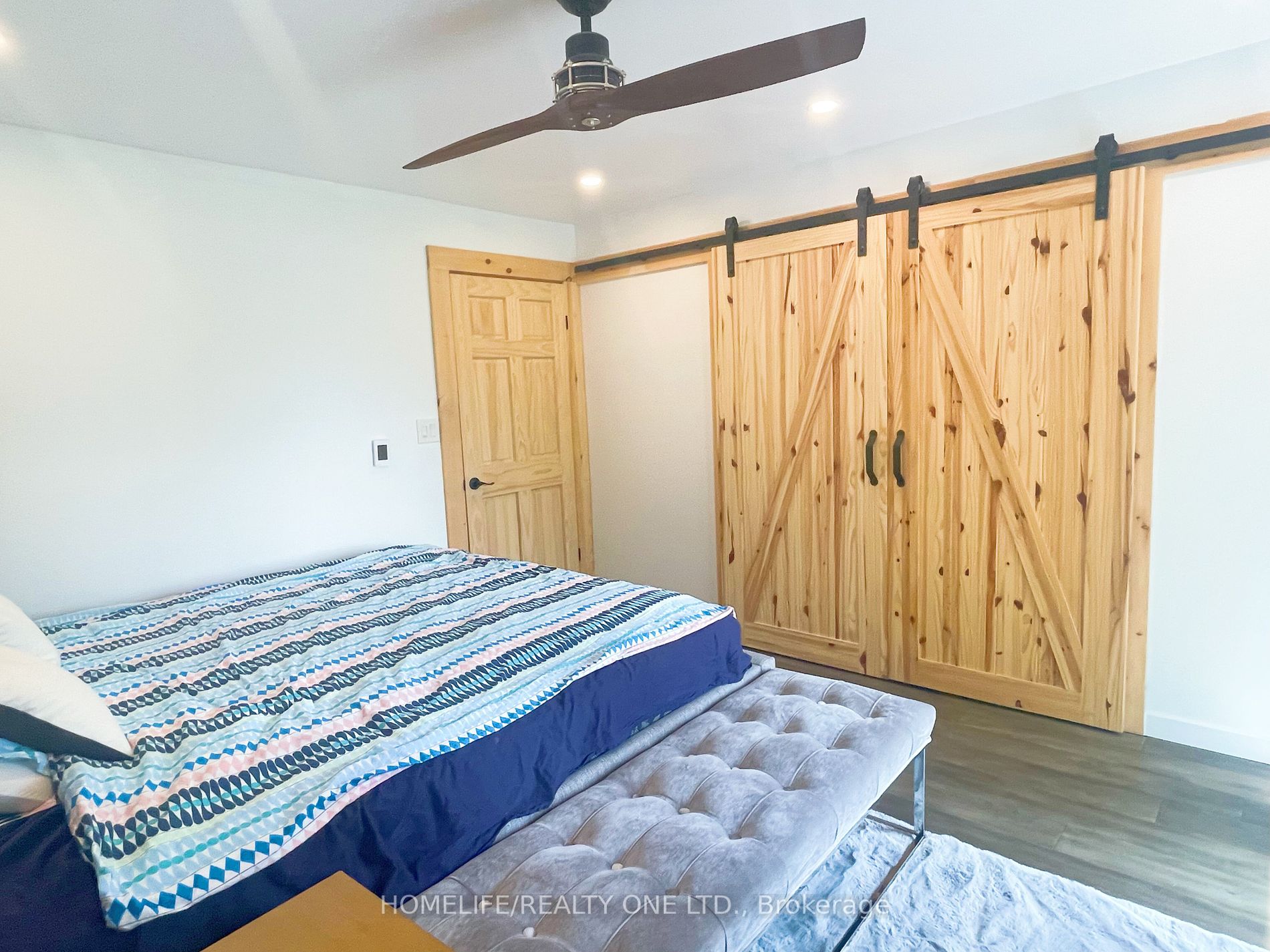4055 Glen Cedar Dr