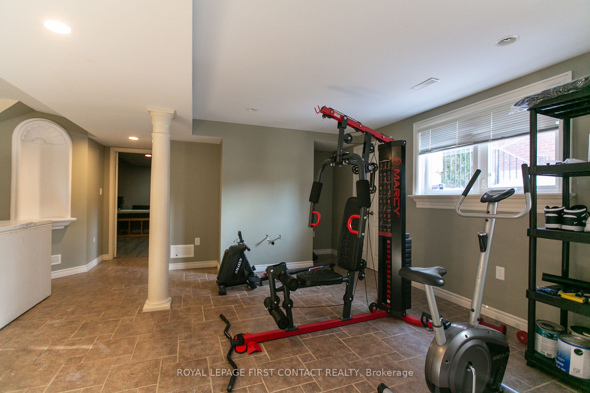 14 Pinecliff Cres