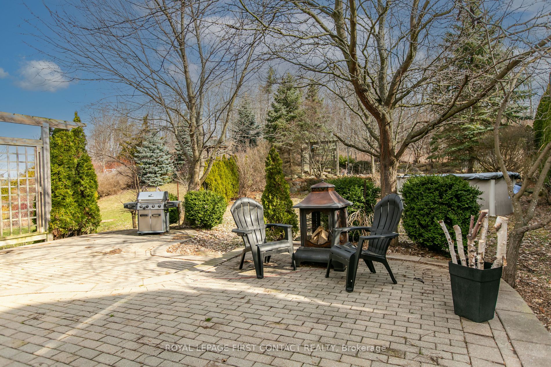 14 Pinecliff Cres