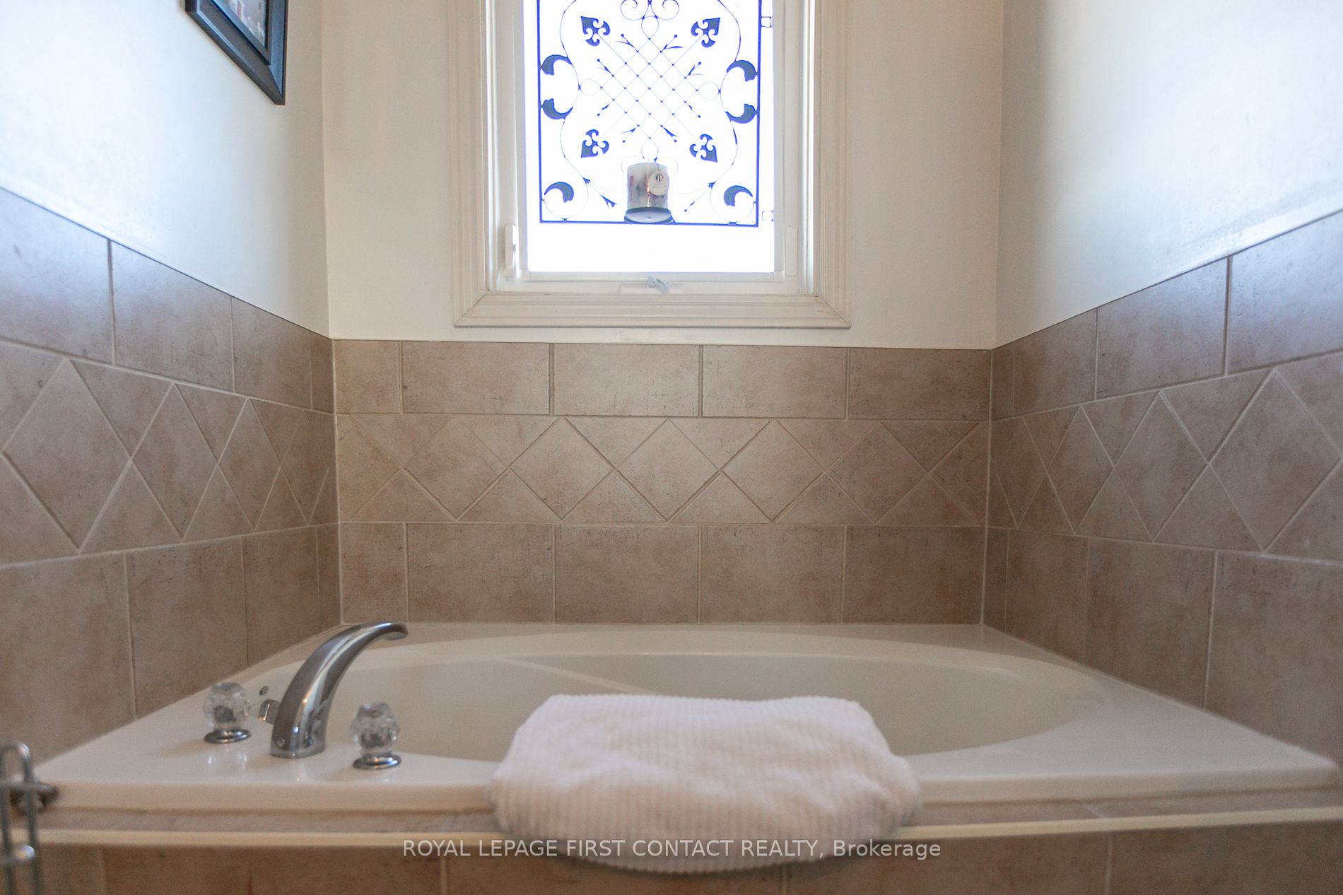 14 Pinecliff Cres