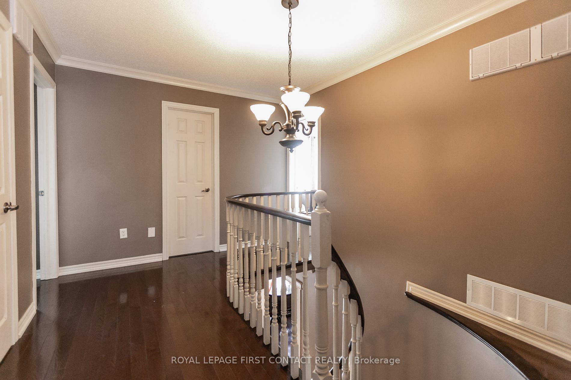 14 Pinecliff Cres
