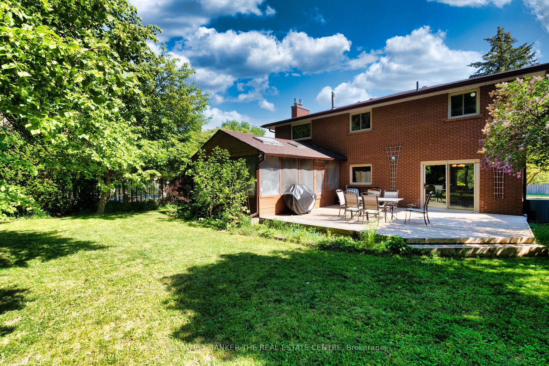 30 Greenfield Ave