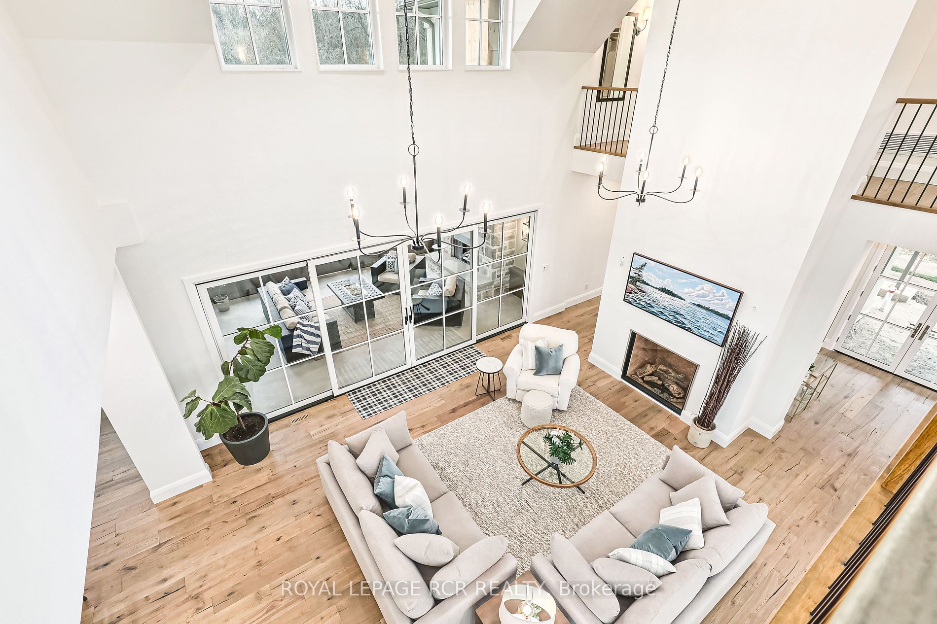16 Raintree Court