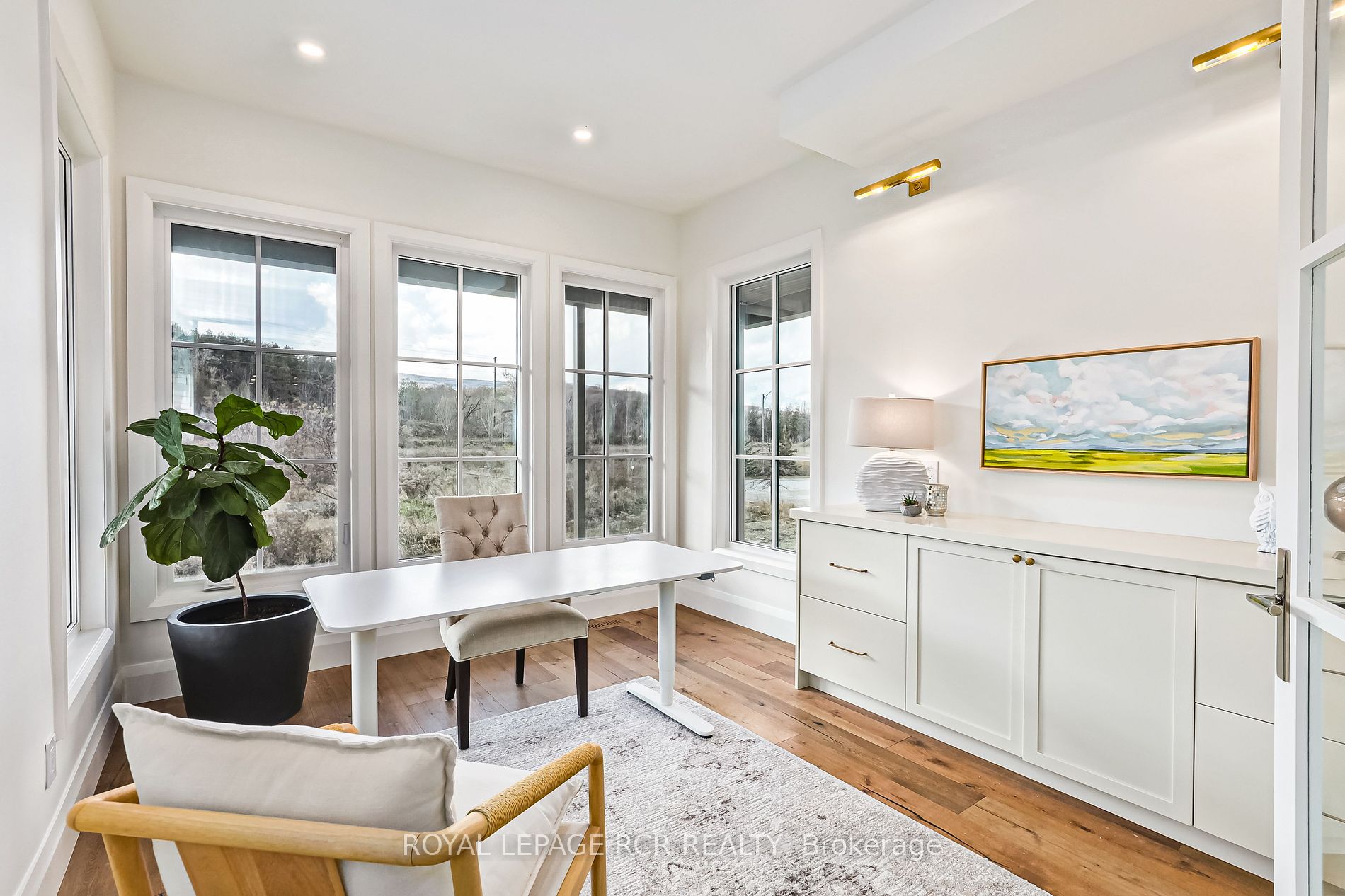 16 Raintree Court
