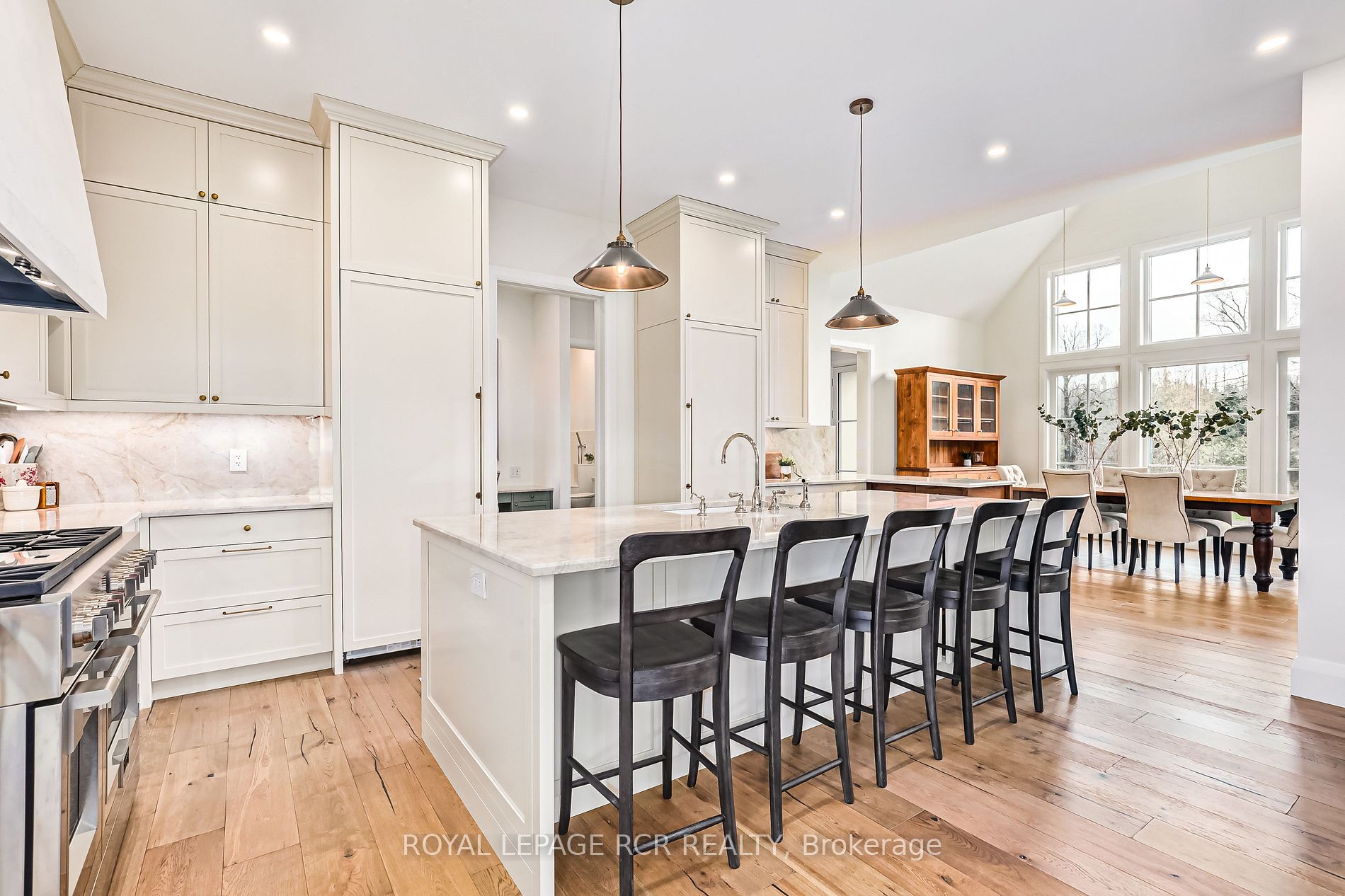 16 Raintree Court