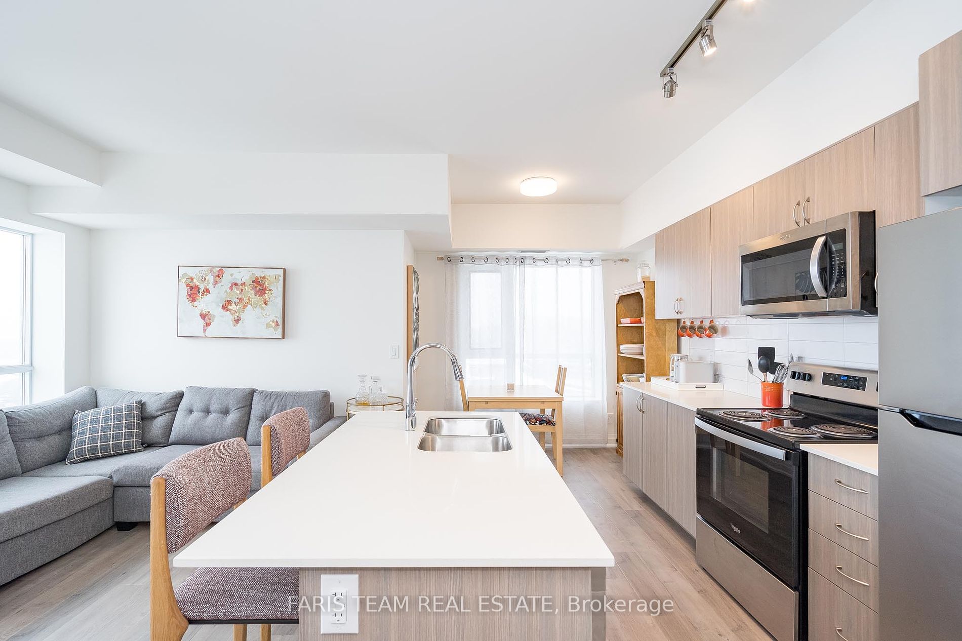 58 Lakeside Terrace, #1006