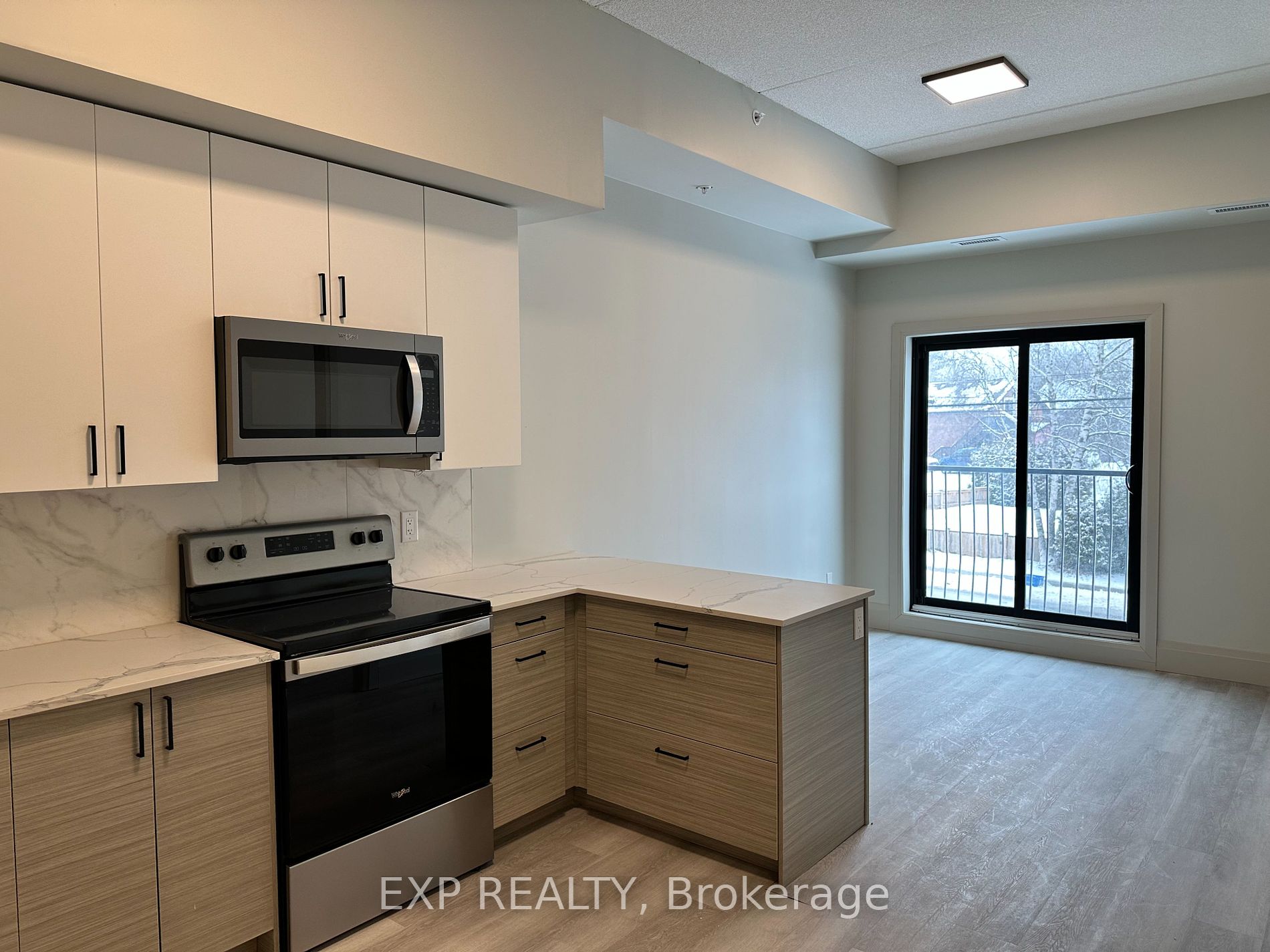 75 Barrie Rd, #204