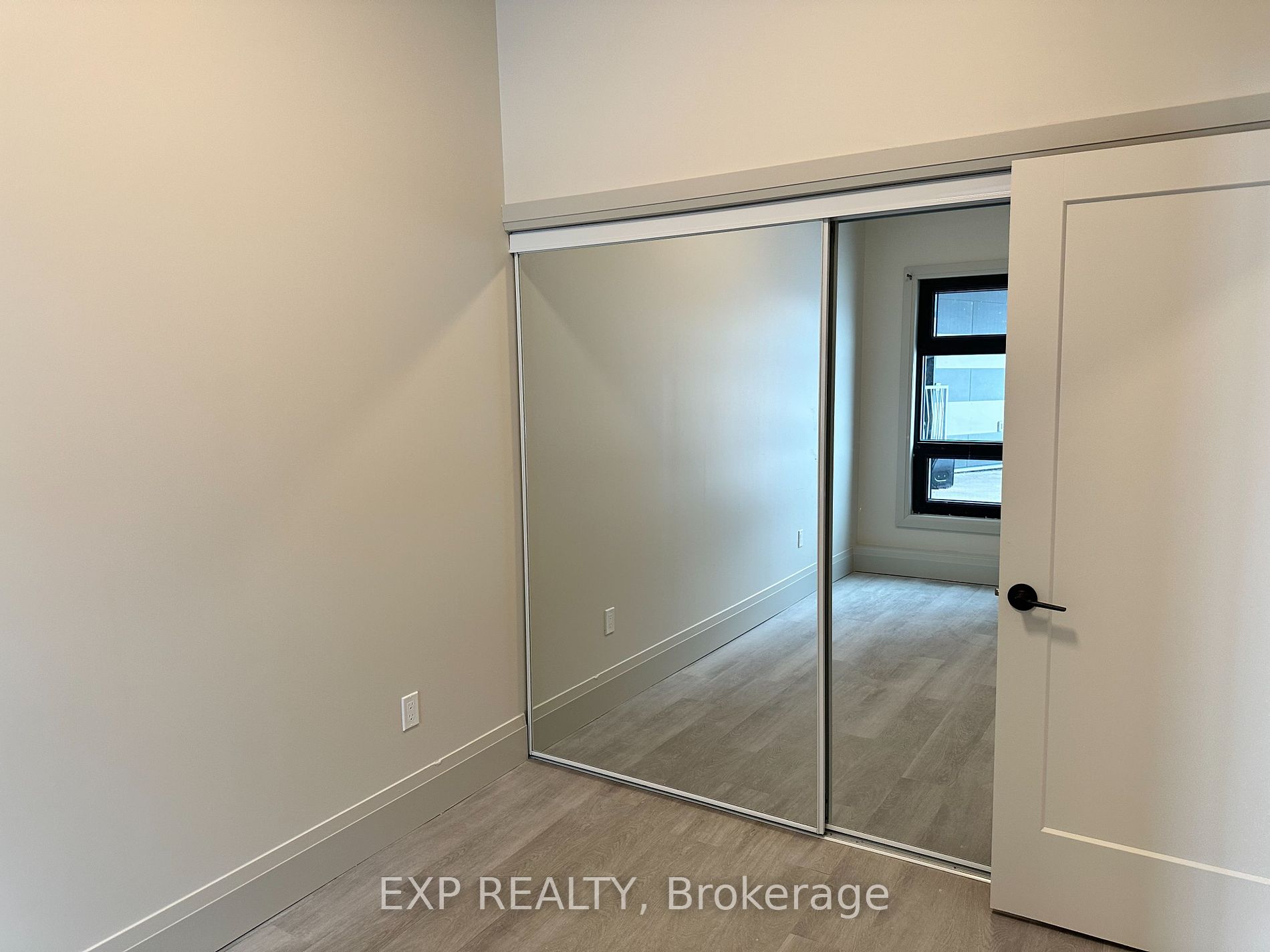 75 Barrie Rd, #204
