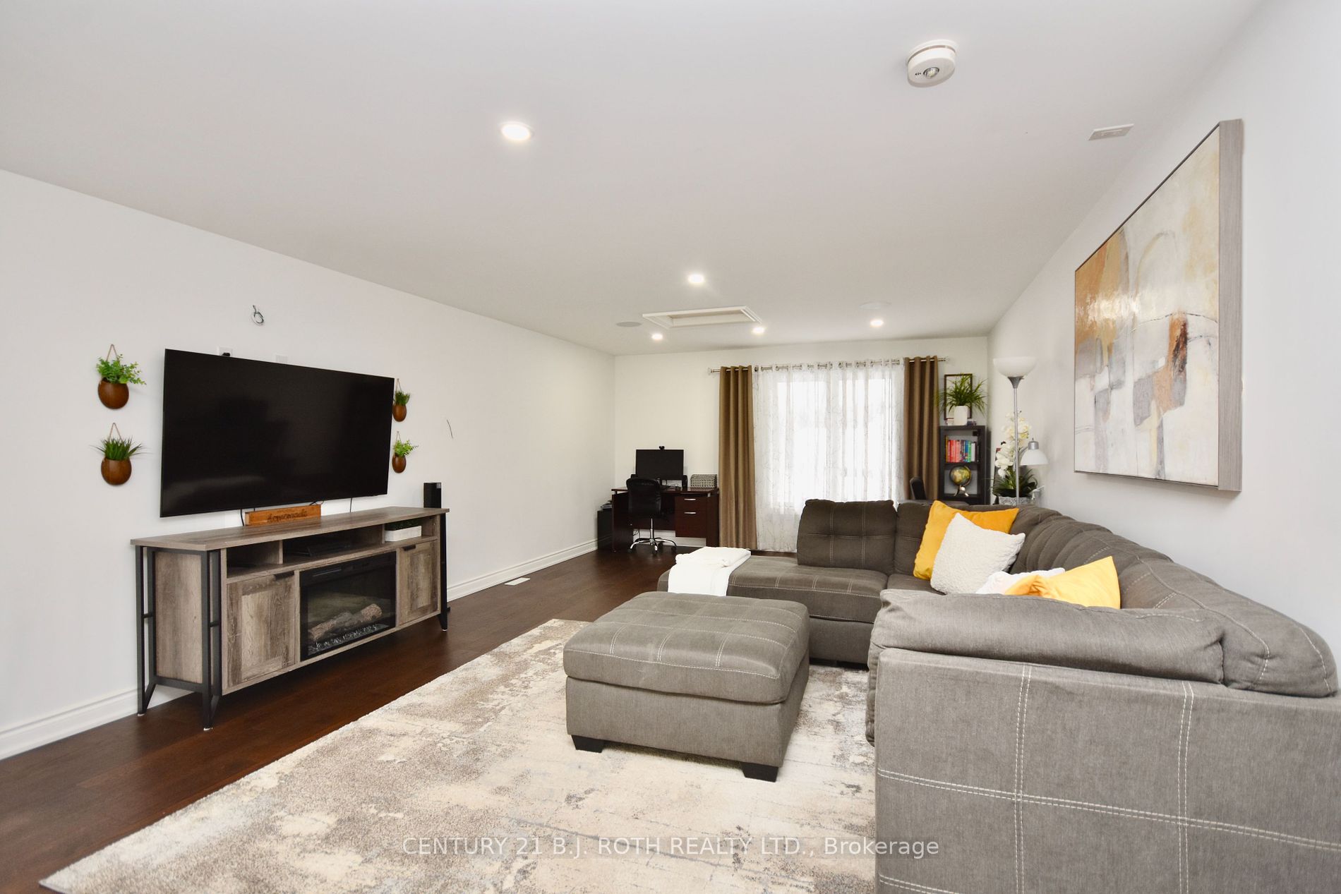38 Windermere Circle