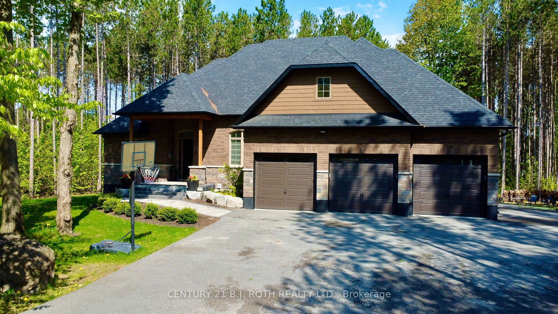 38 Windermere Circle