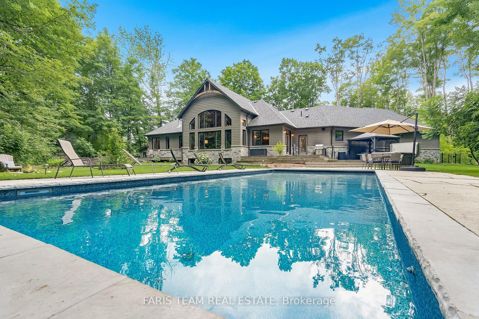 12 Houben Cres