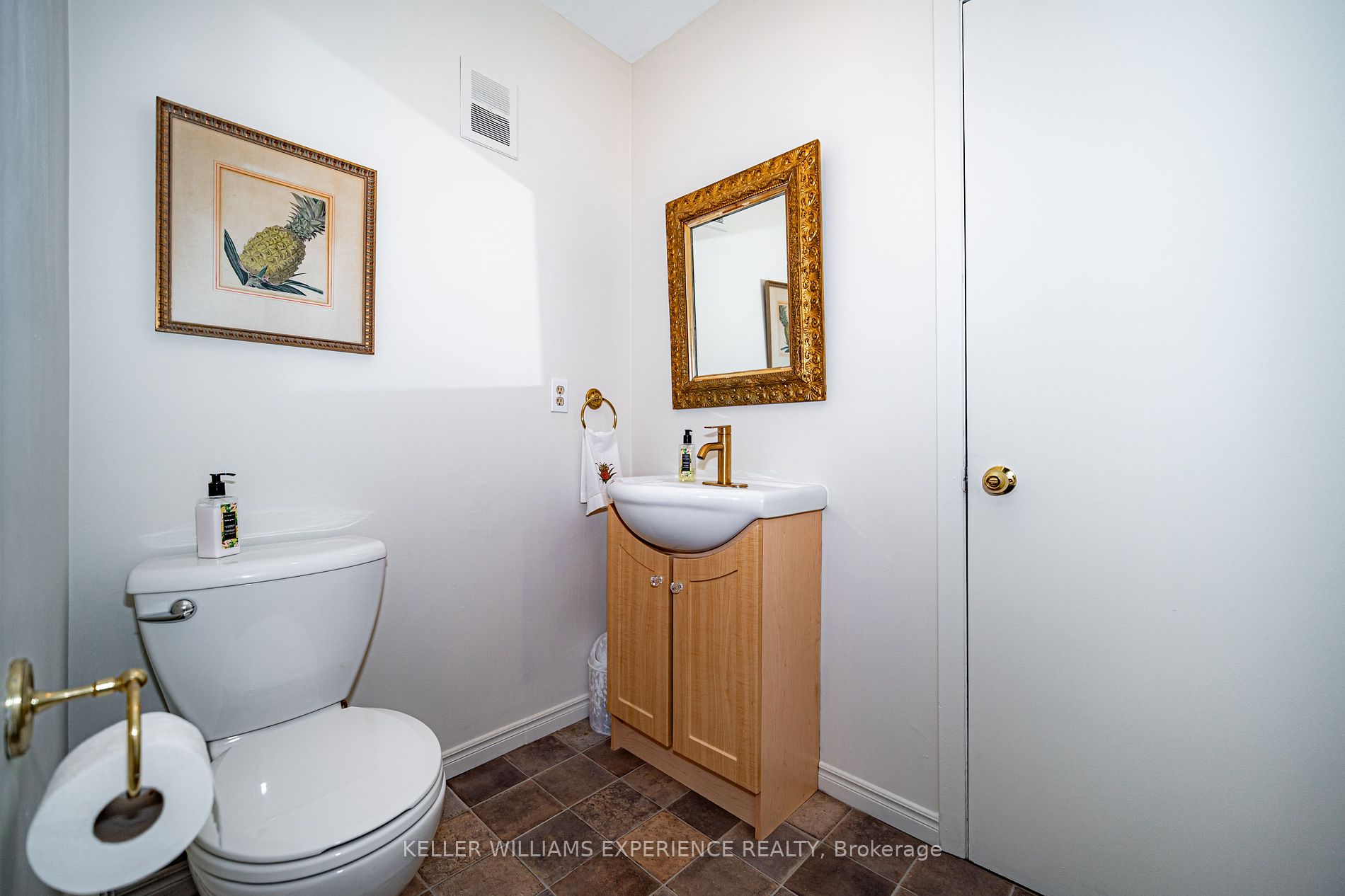 13 Royal Oak Dr