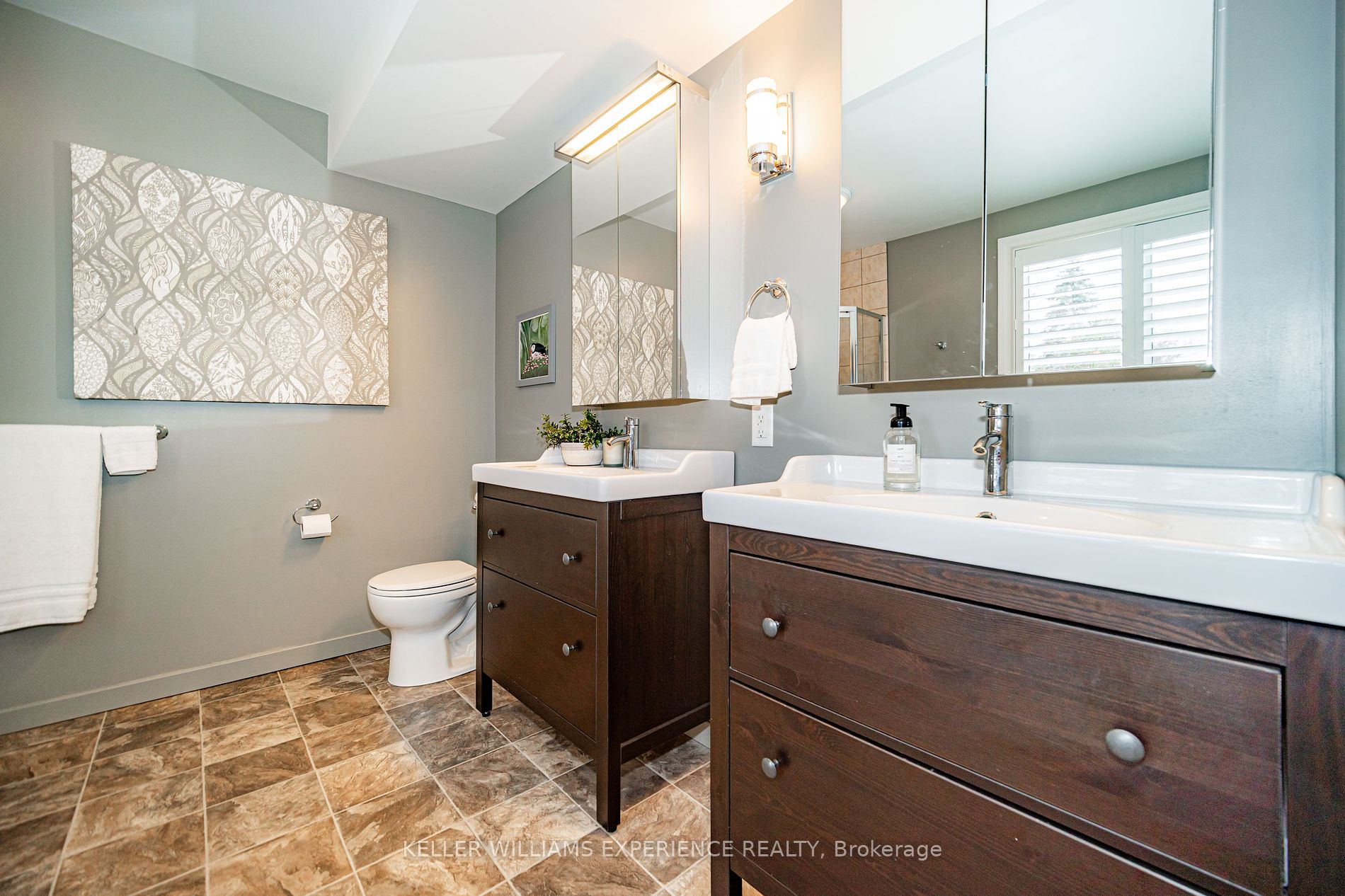 13 Royal Oak Dr