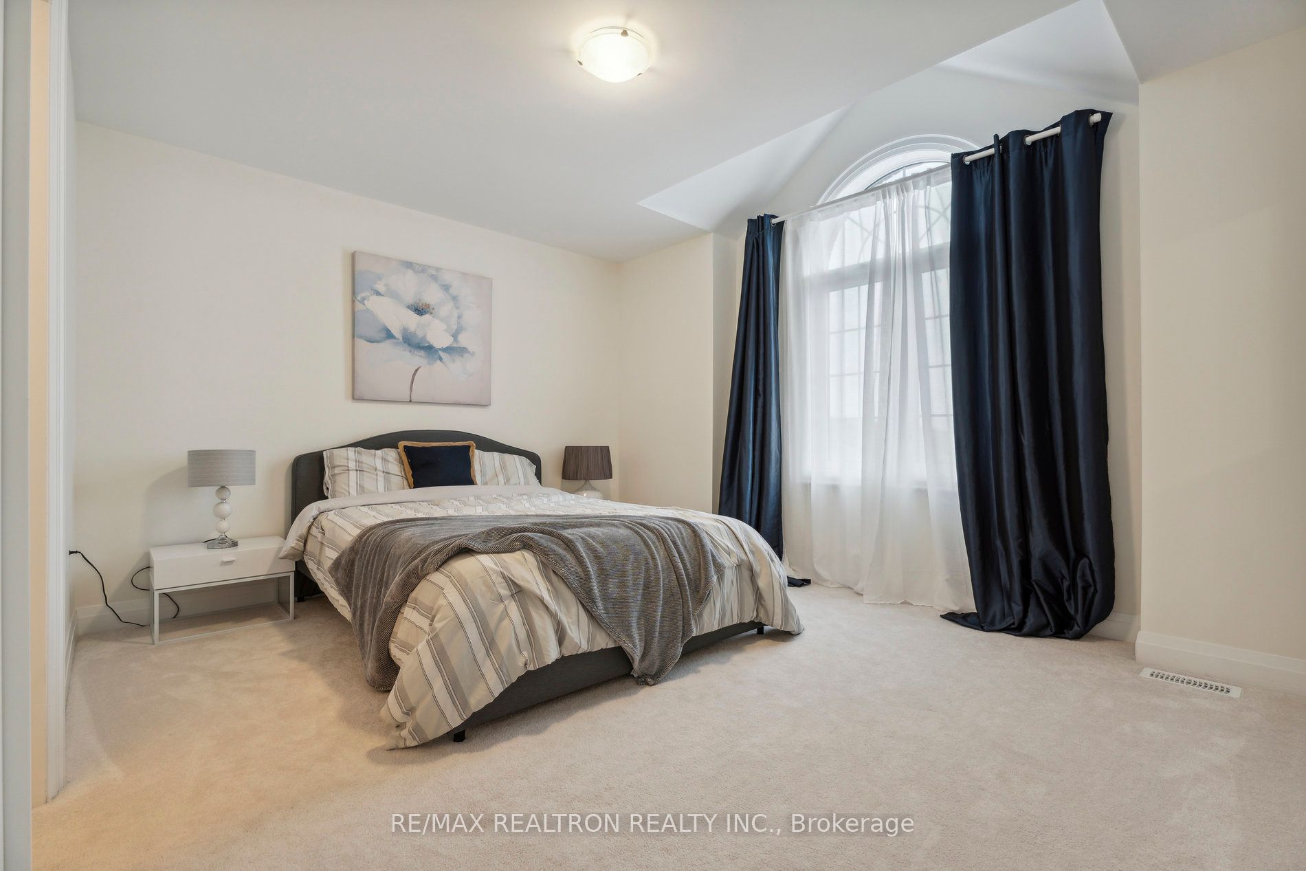 115 Muirfield Dr