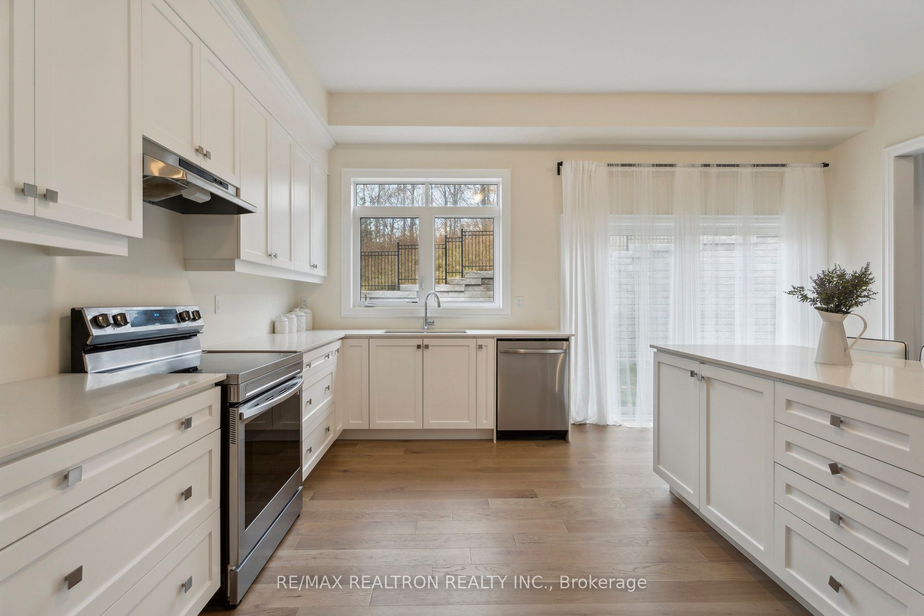 115 Muirfield Dr