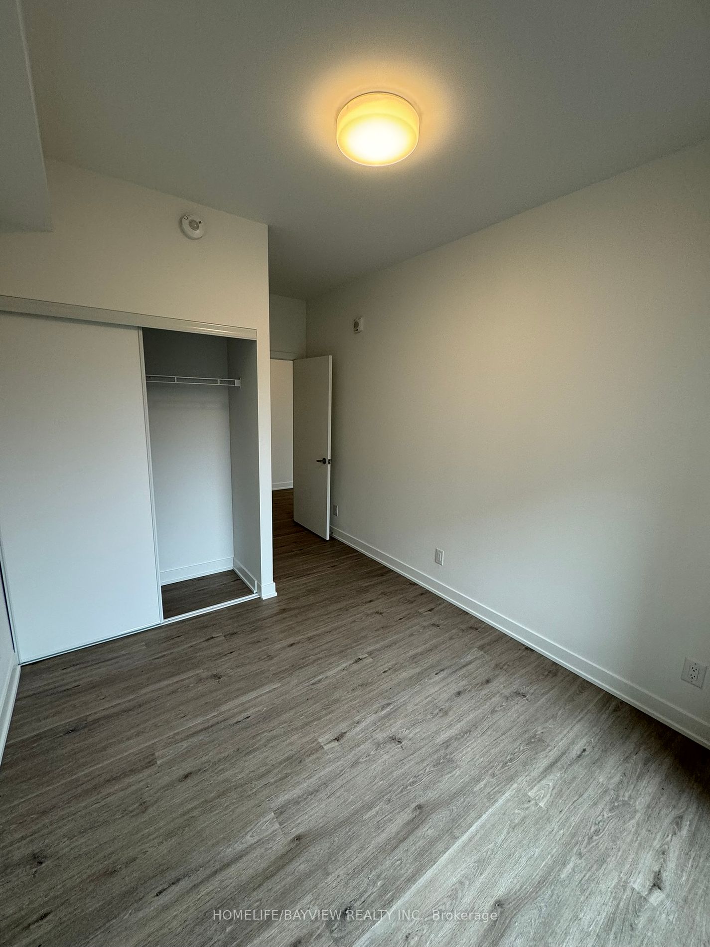 56 Lakeside Terrace, #406