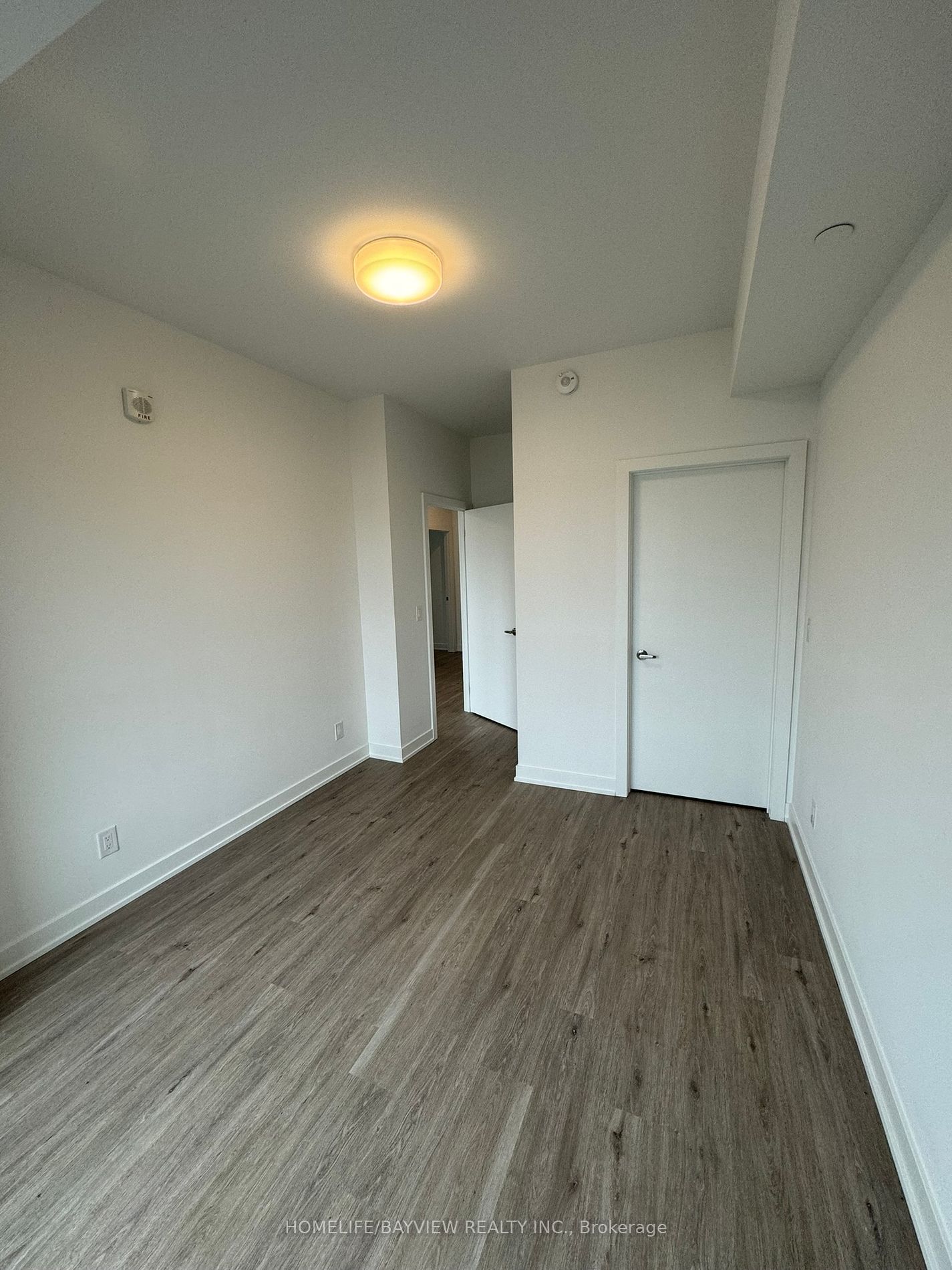56 Lakeside Terrace, #406