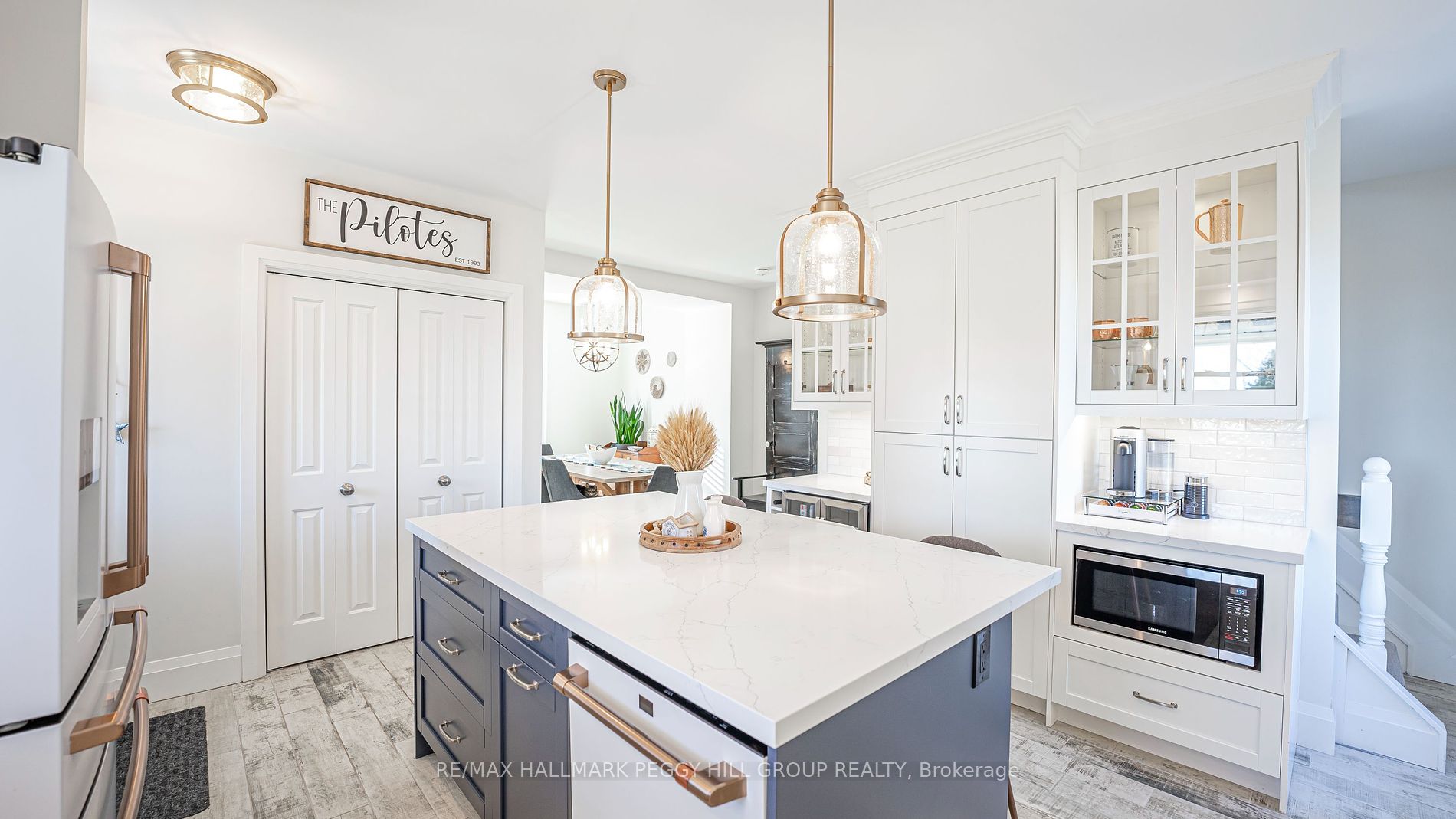 1792 Flos Road 7 West Rr2