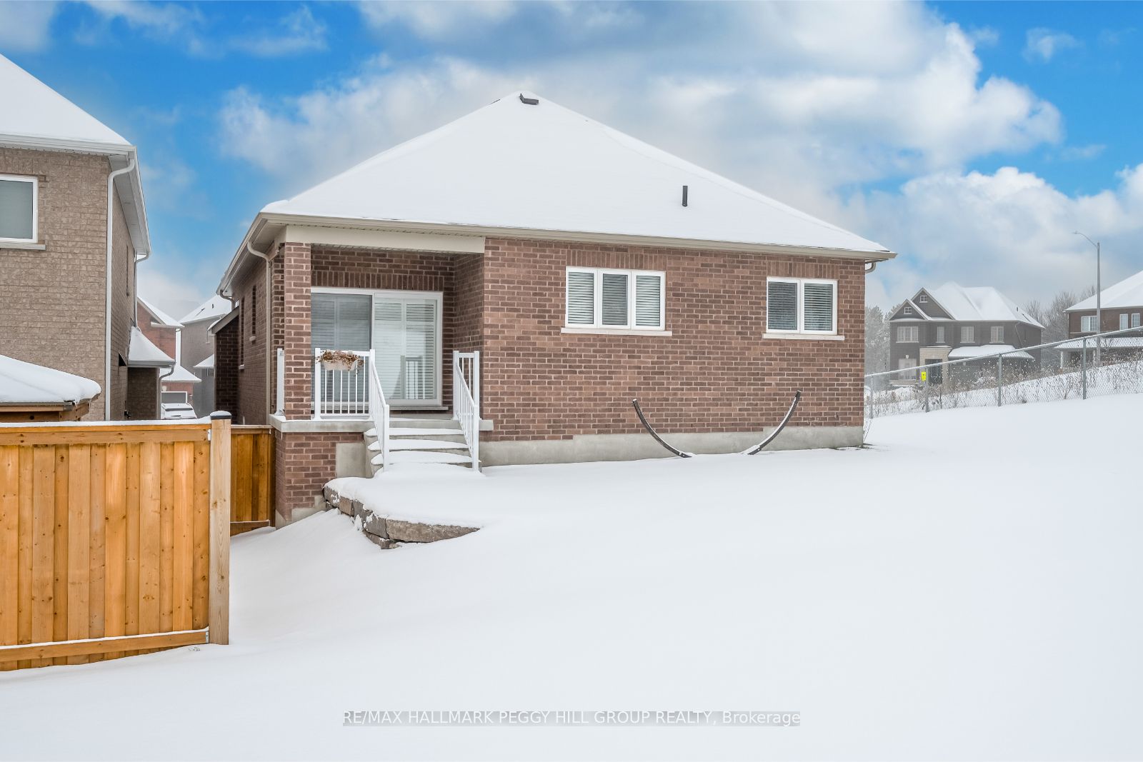 150 Muirfield Dr