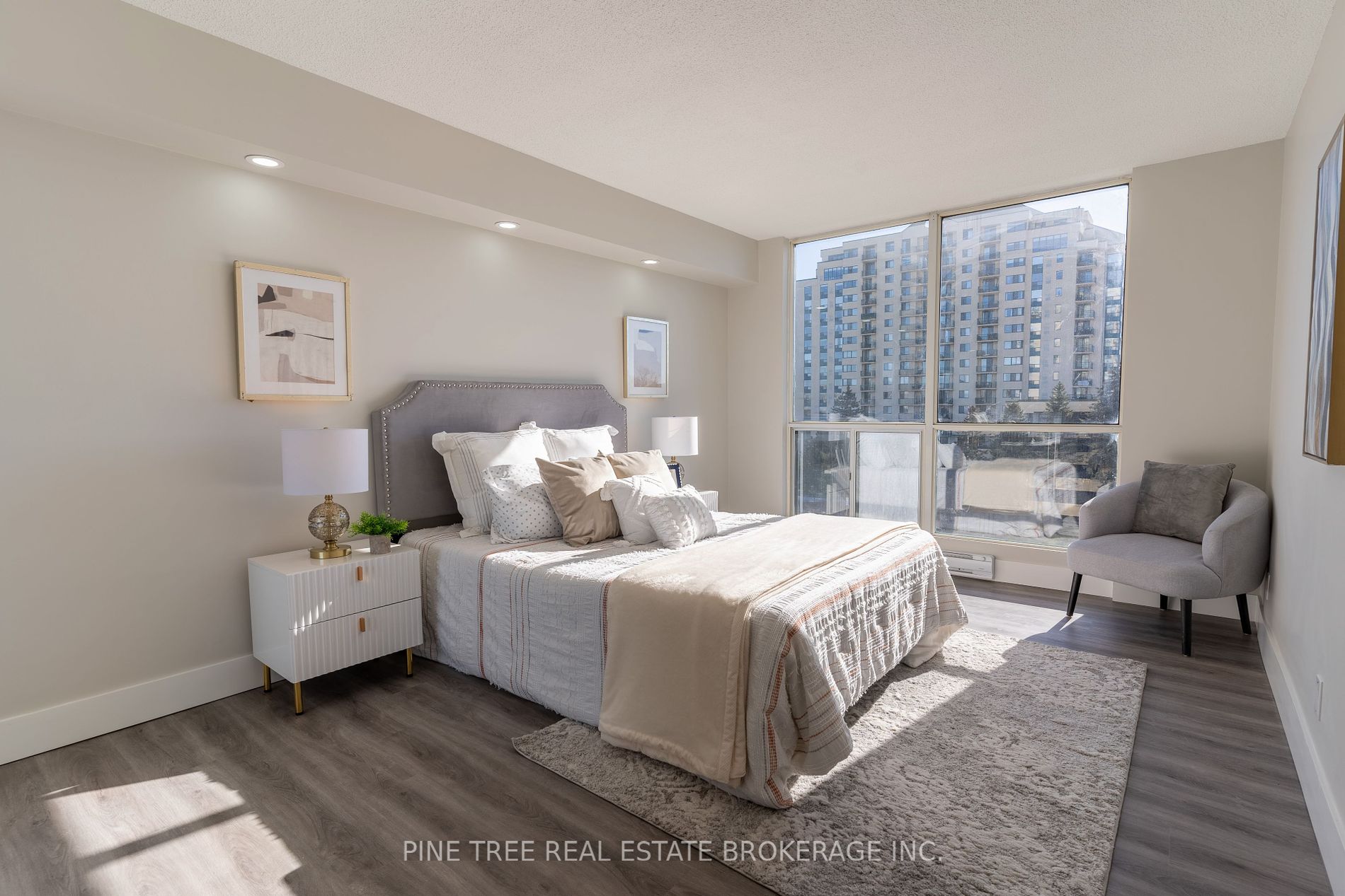 65 Ellen Street, #208
