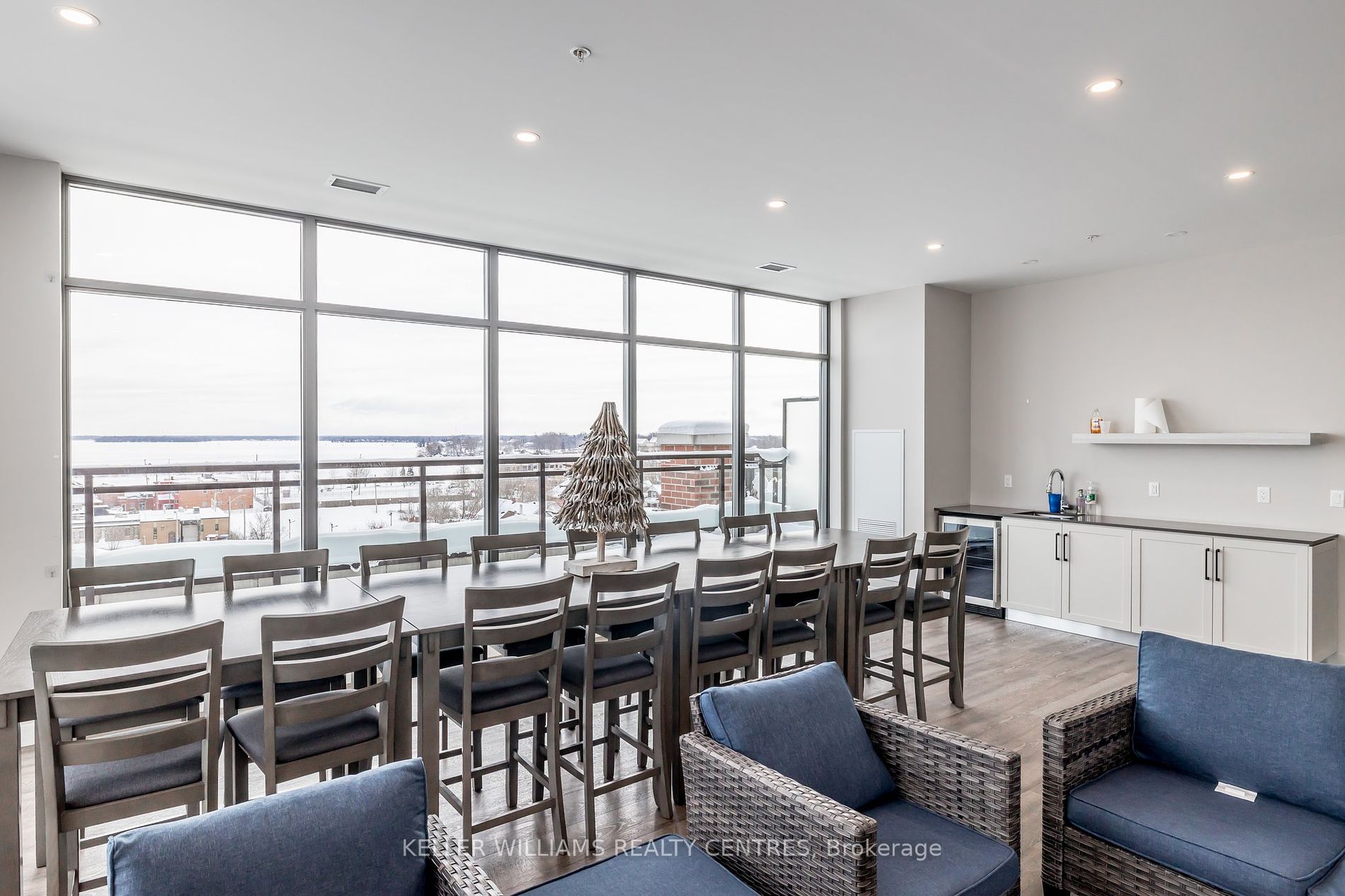 21 Matchedash St S, #103