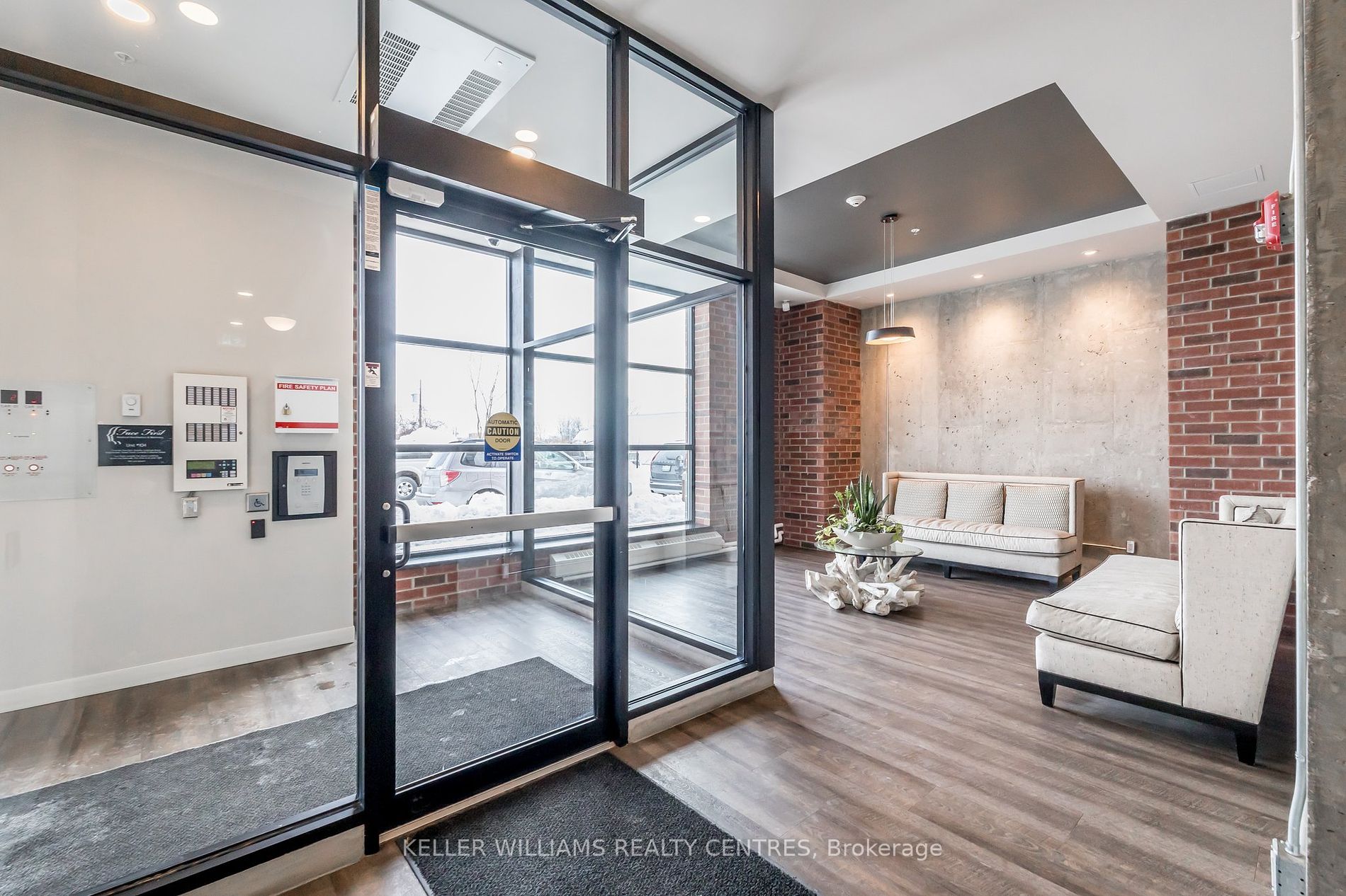 21 Matchedash St S, #103