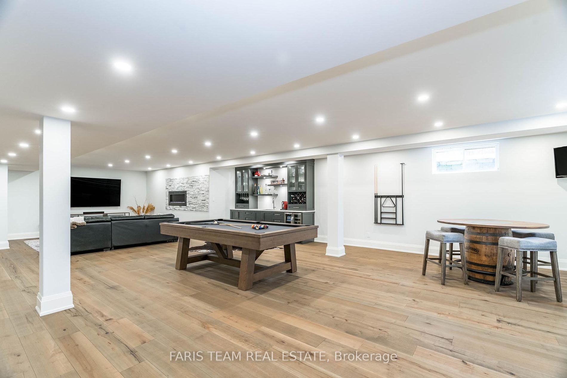21 Boothby Crescent
