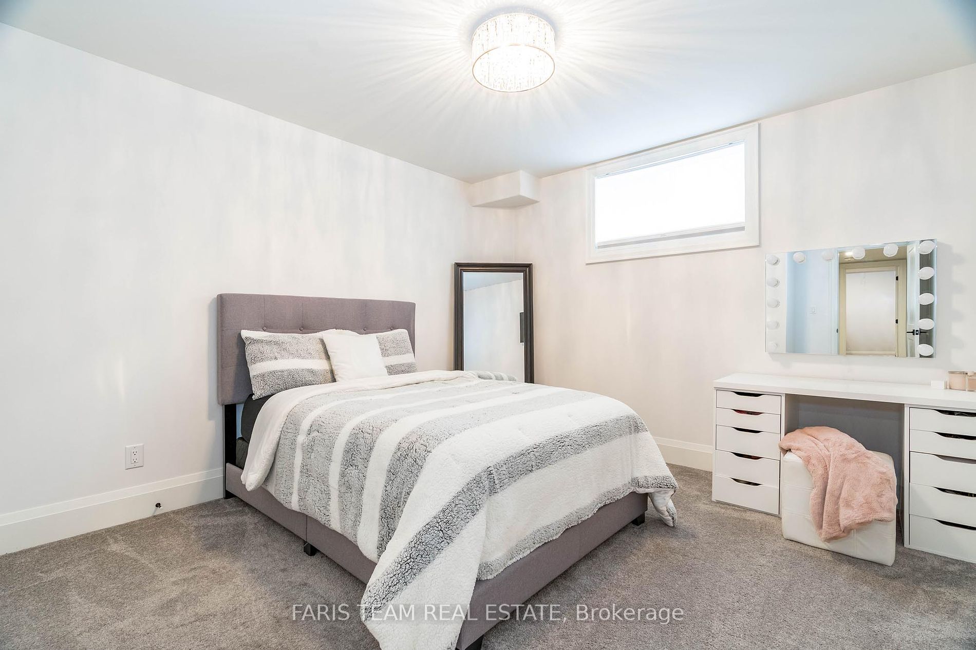 21 Boothby Crescent