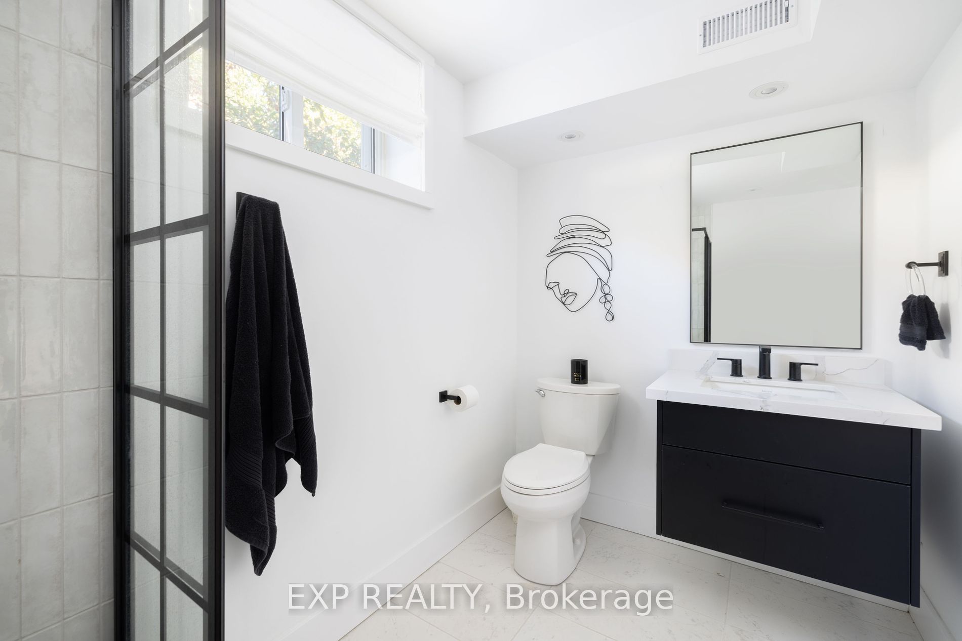 363 Macisaac Dr