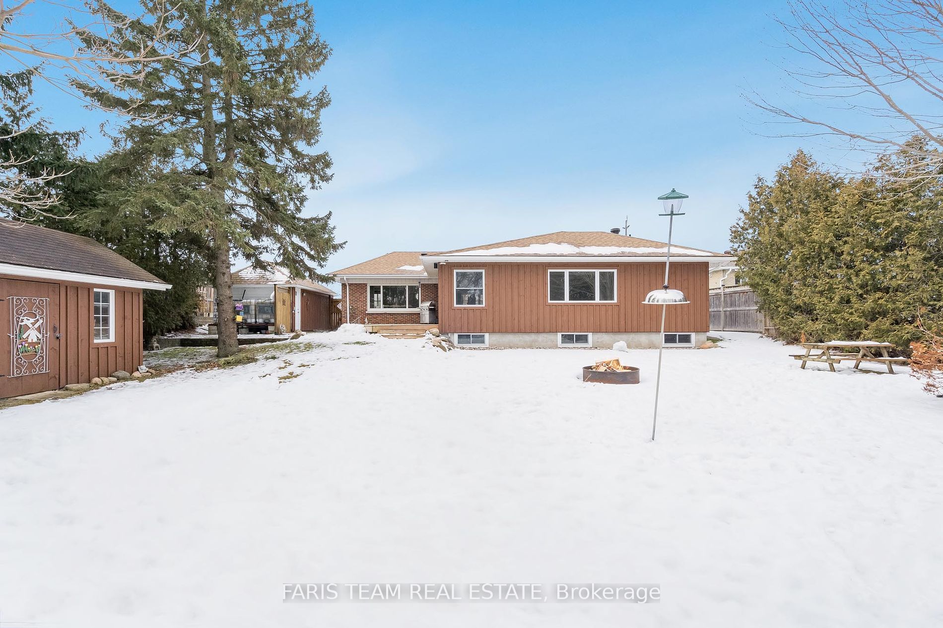 105 Bayview Dr