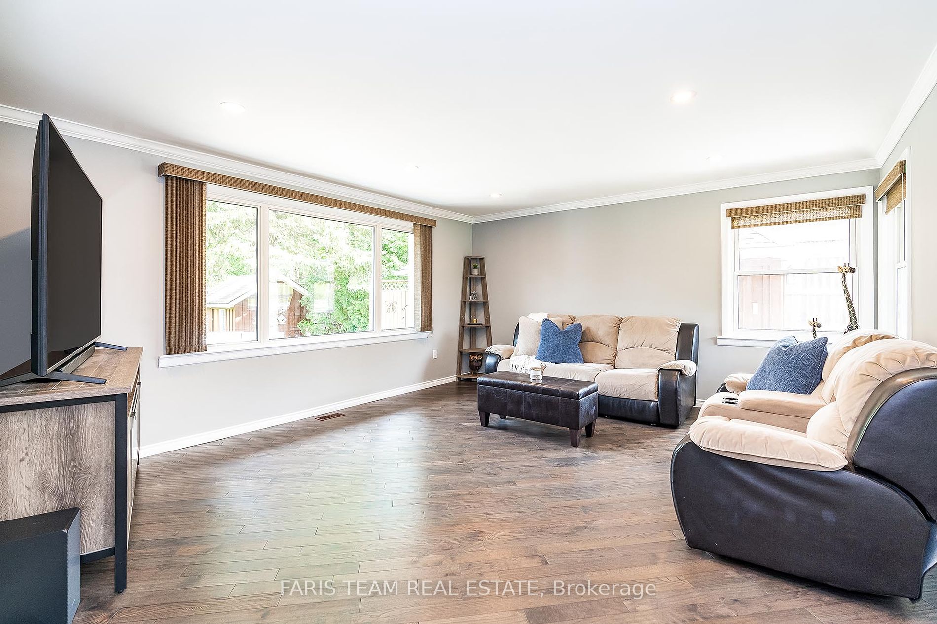 105 Bayview Dr