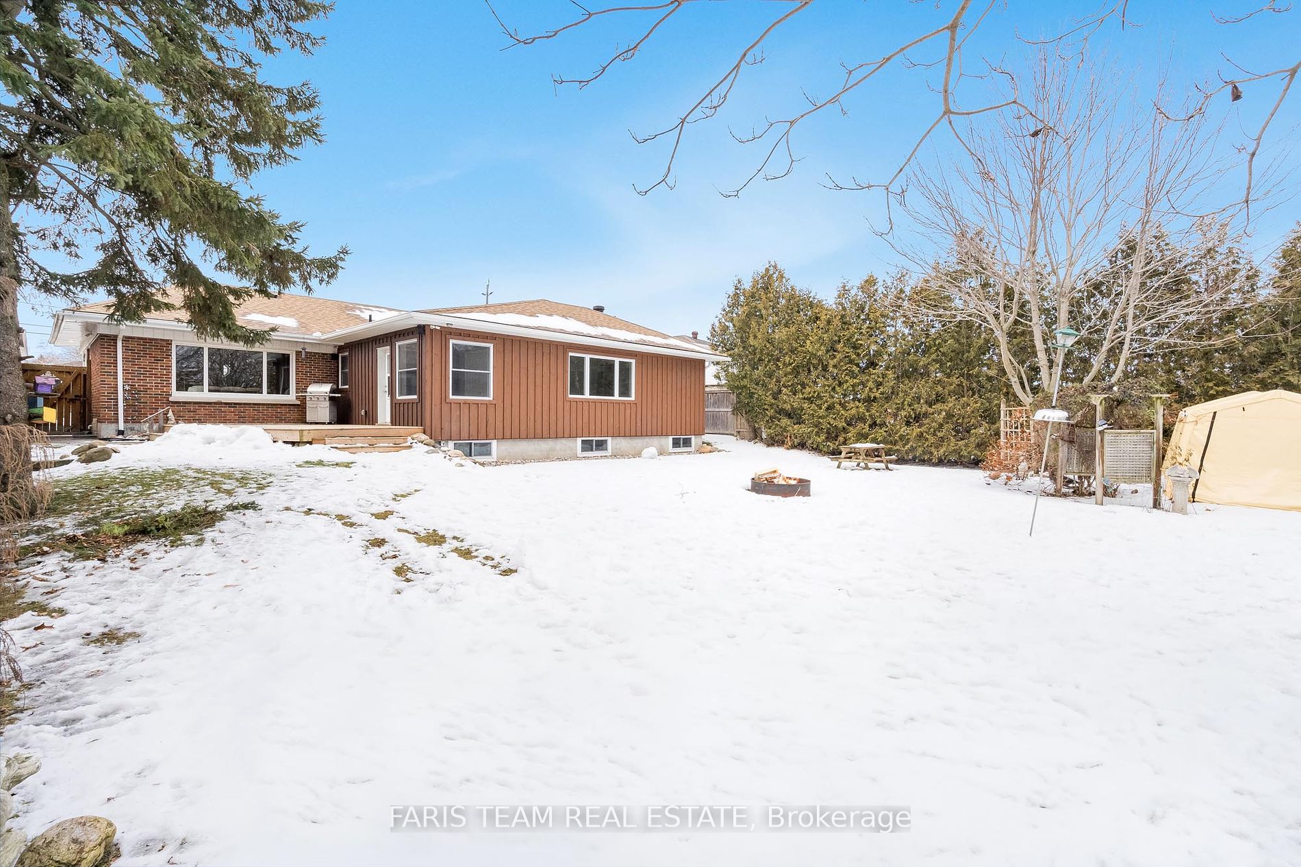 105 Bayview Dr