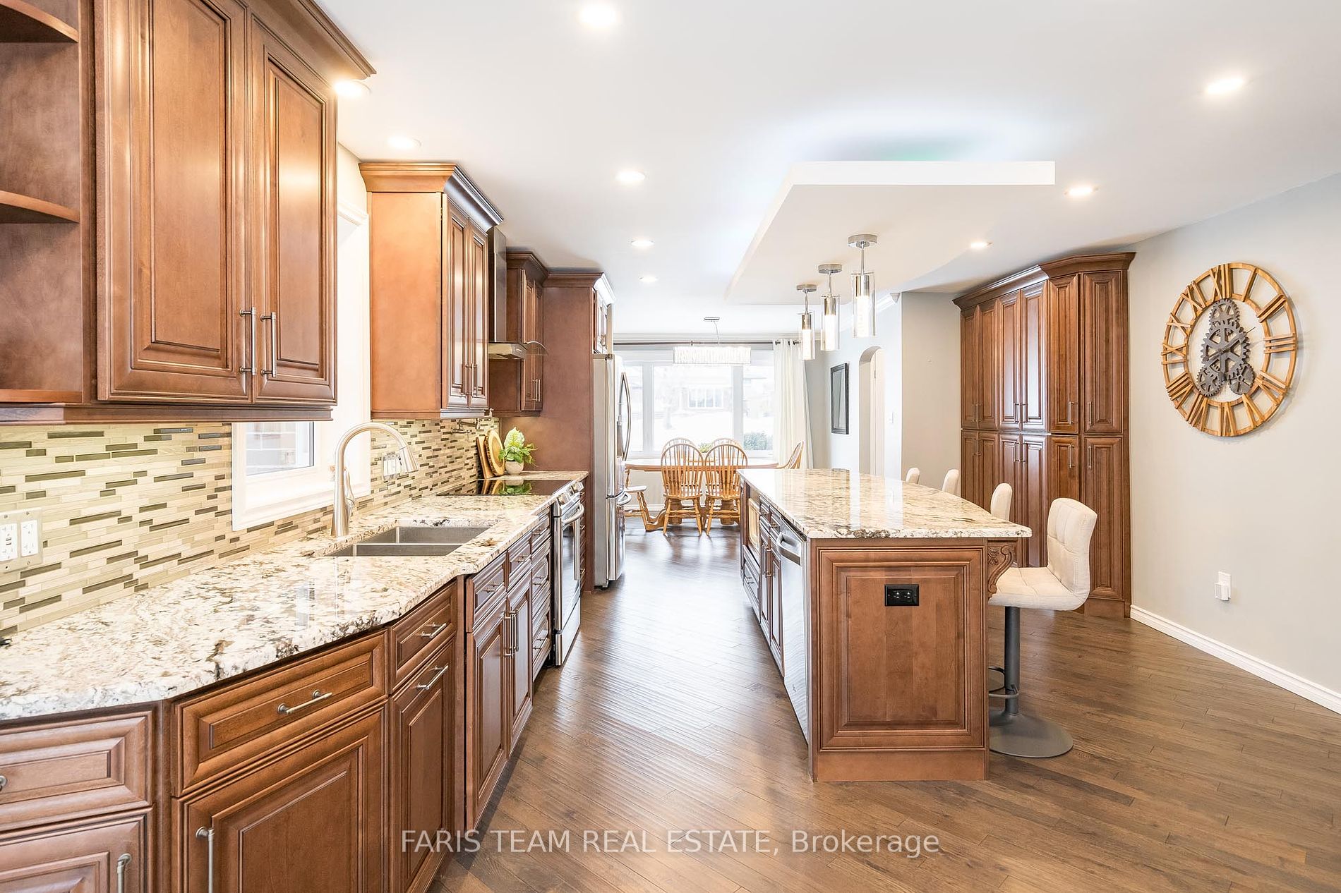105 Bayview Dr