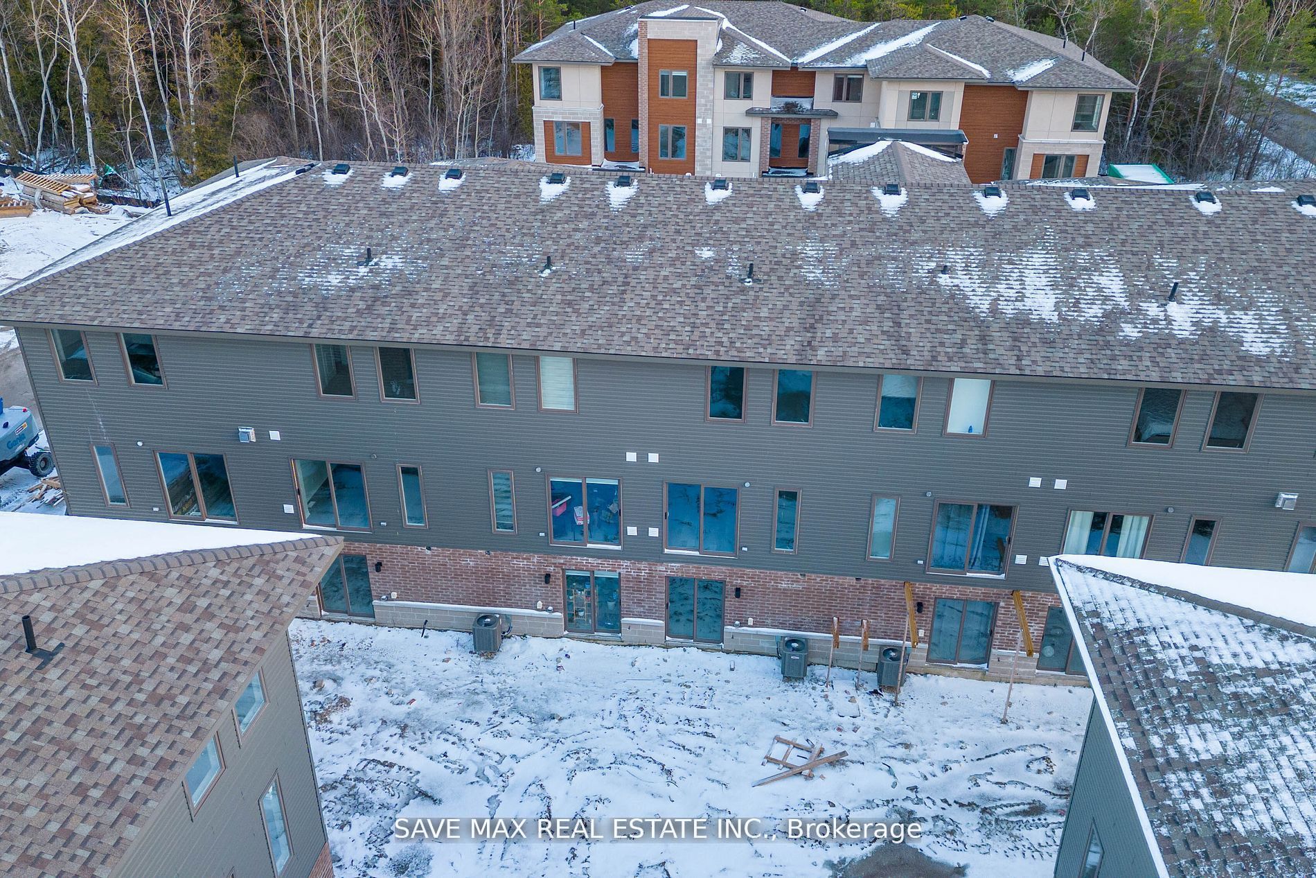 75 Winters Cres, #33
