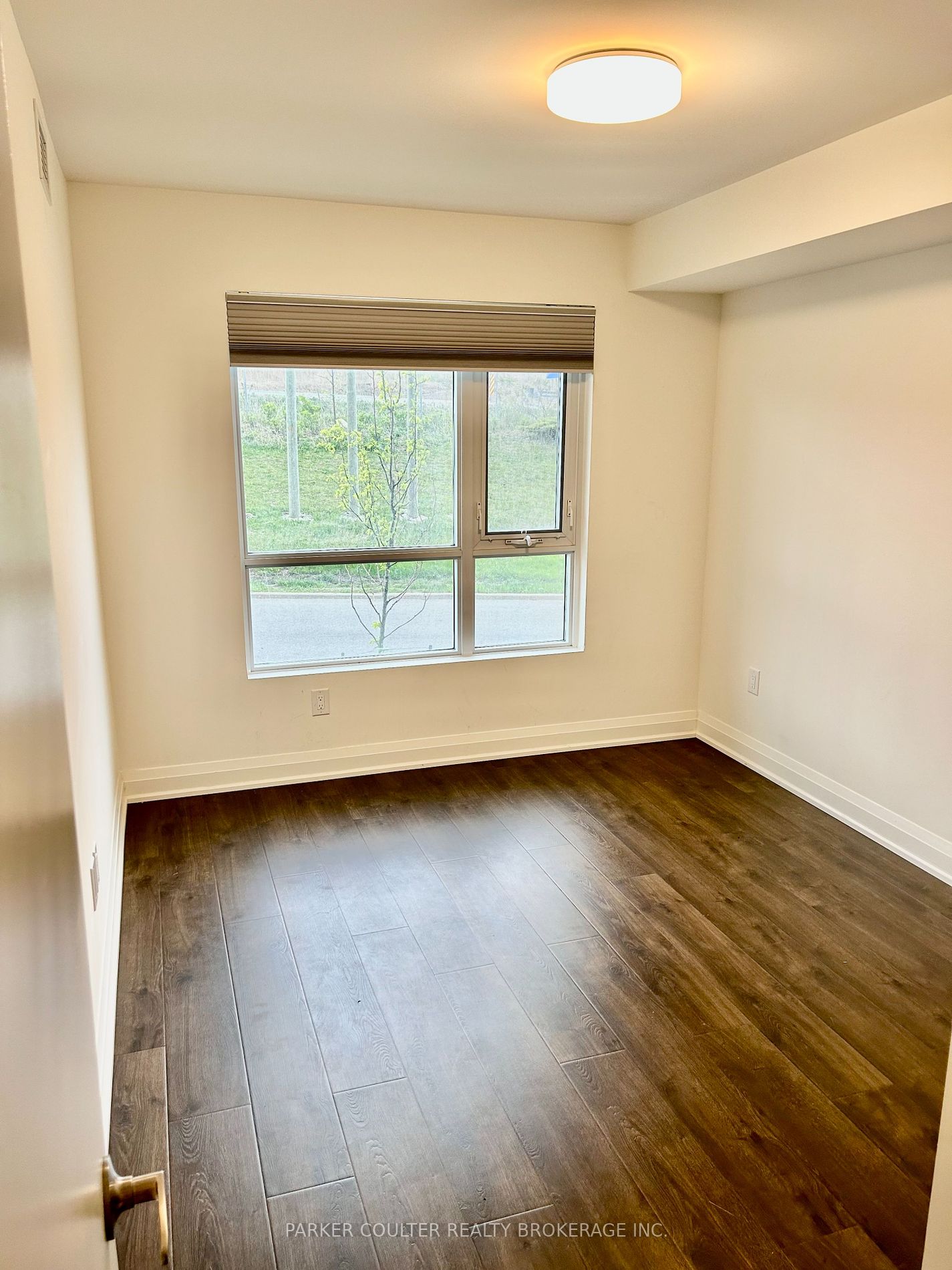 58 Lakeside Terrace, #215