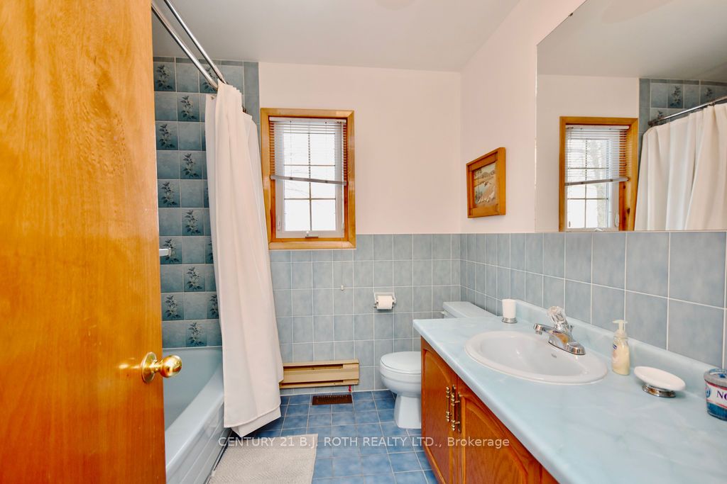 6376 Rama Road W
