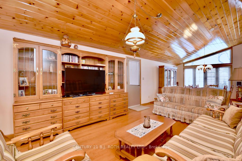 6376 Rama Road W