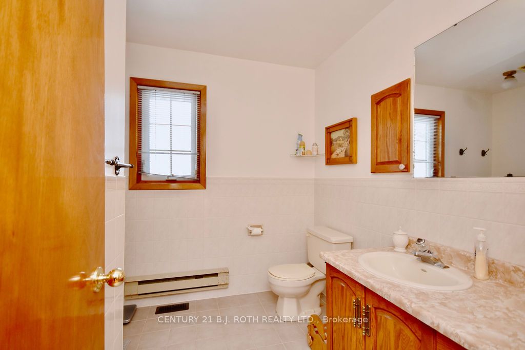 6376 Rama Road W