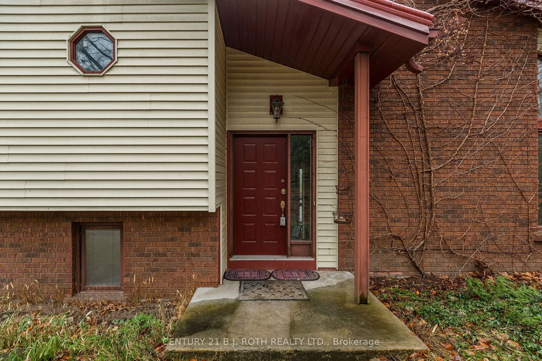 2695 Old Barrie Rd E
