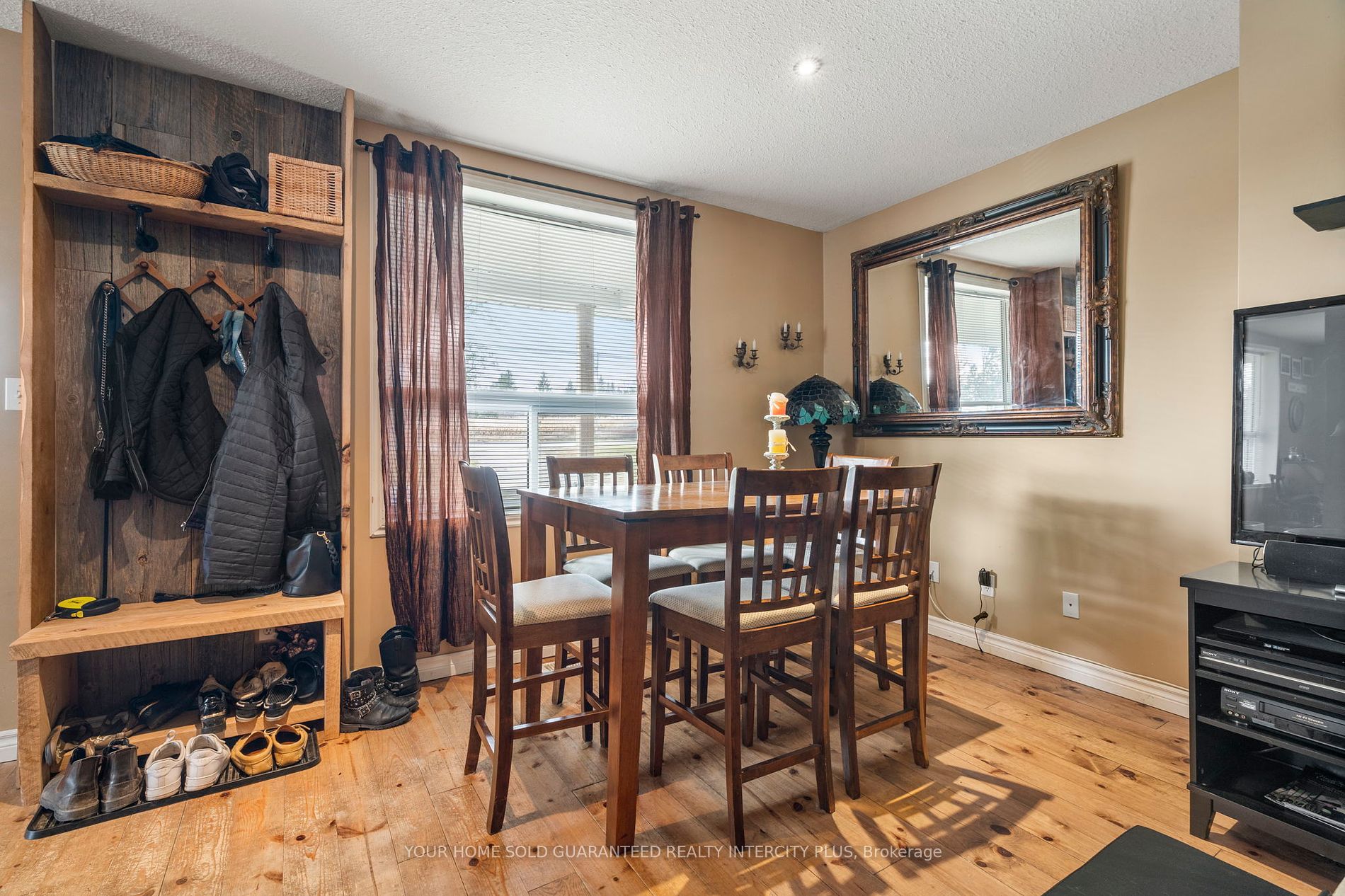 951 Penetanguishene Rd