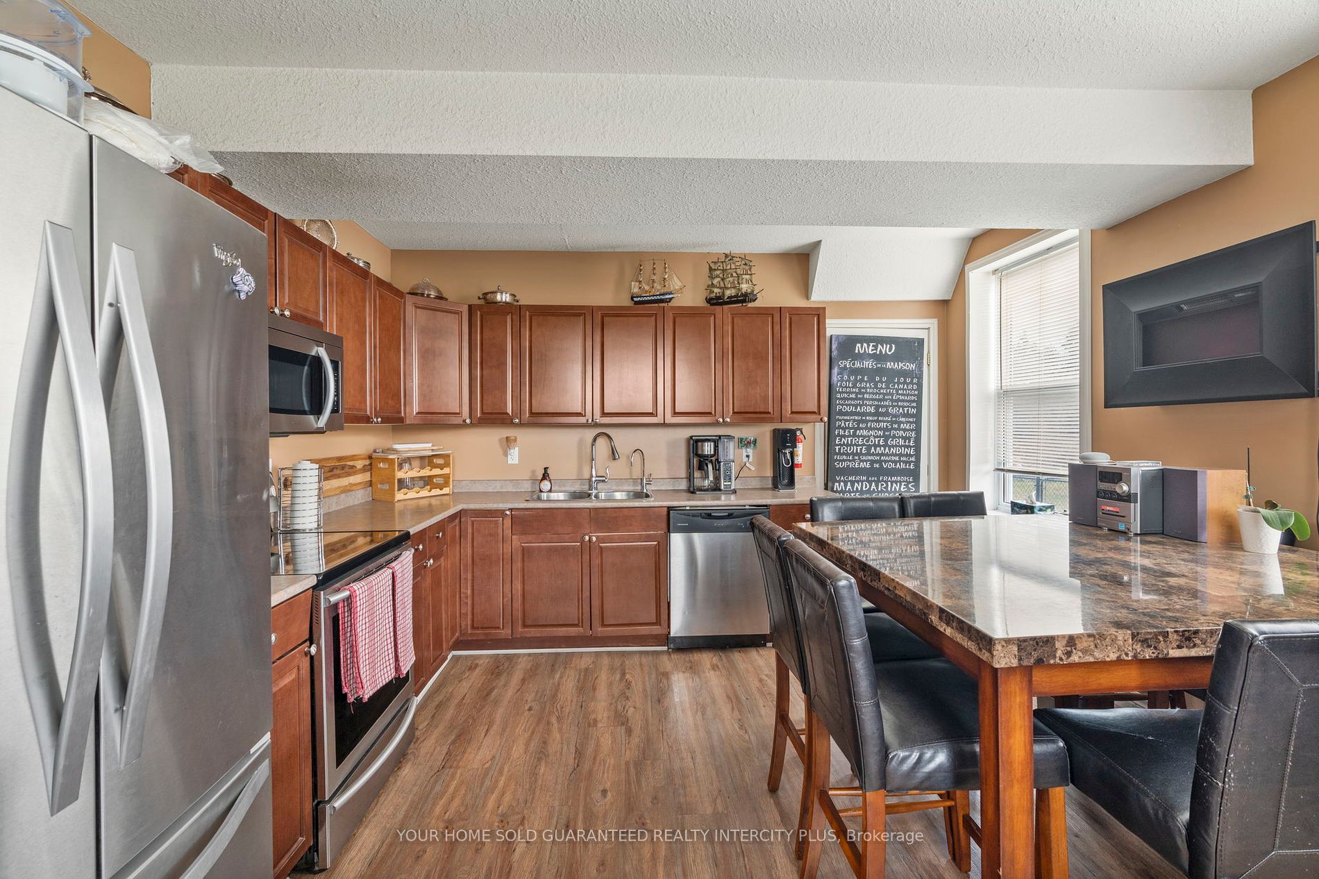 951 Penetanguishene Rd