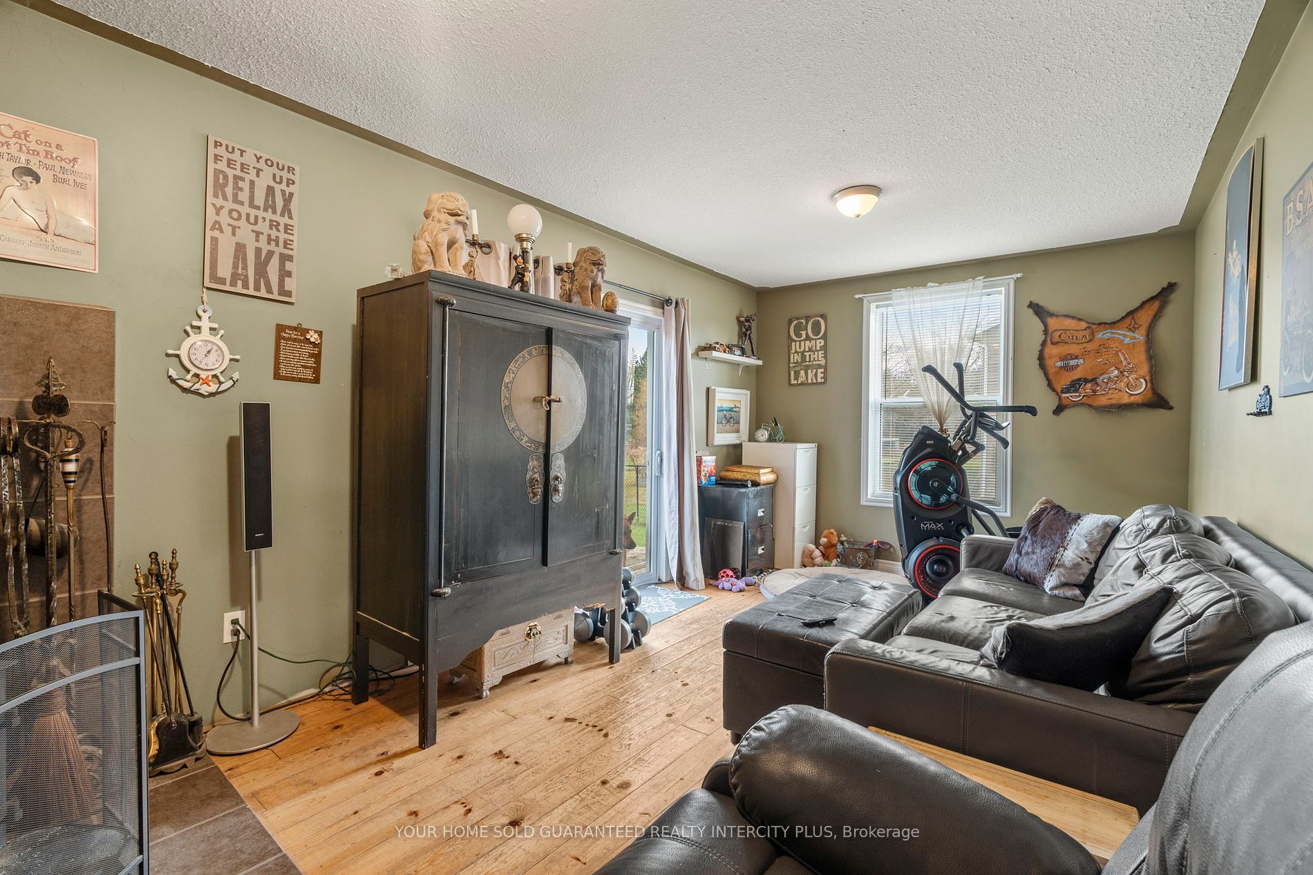 951 Penetanguishene Rd