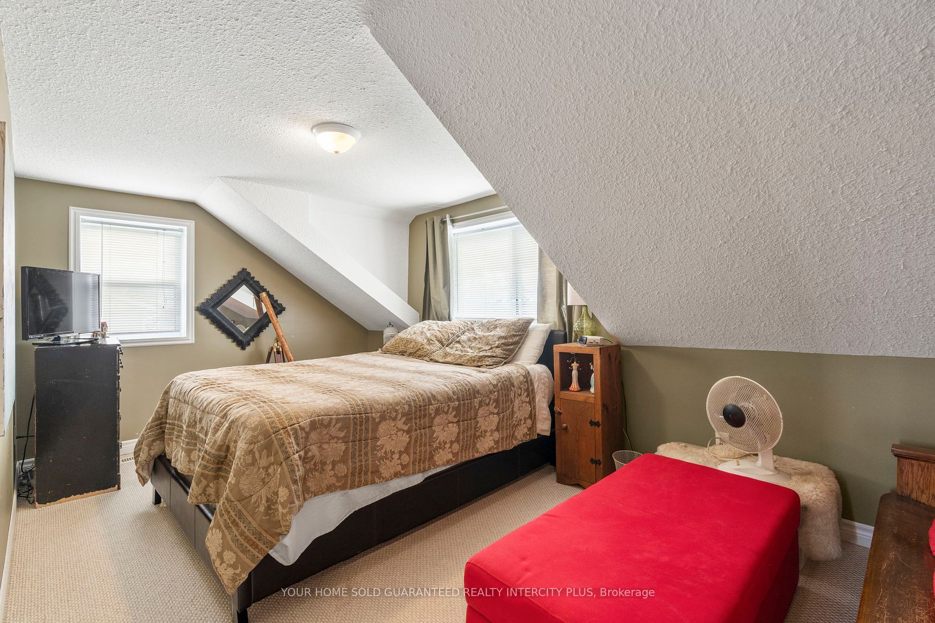951 Penetanguishene Rd